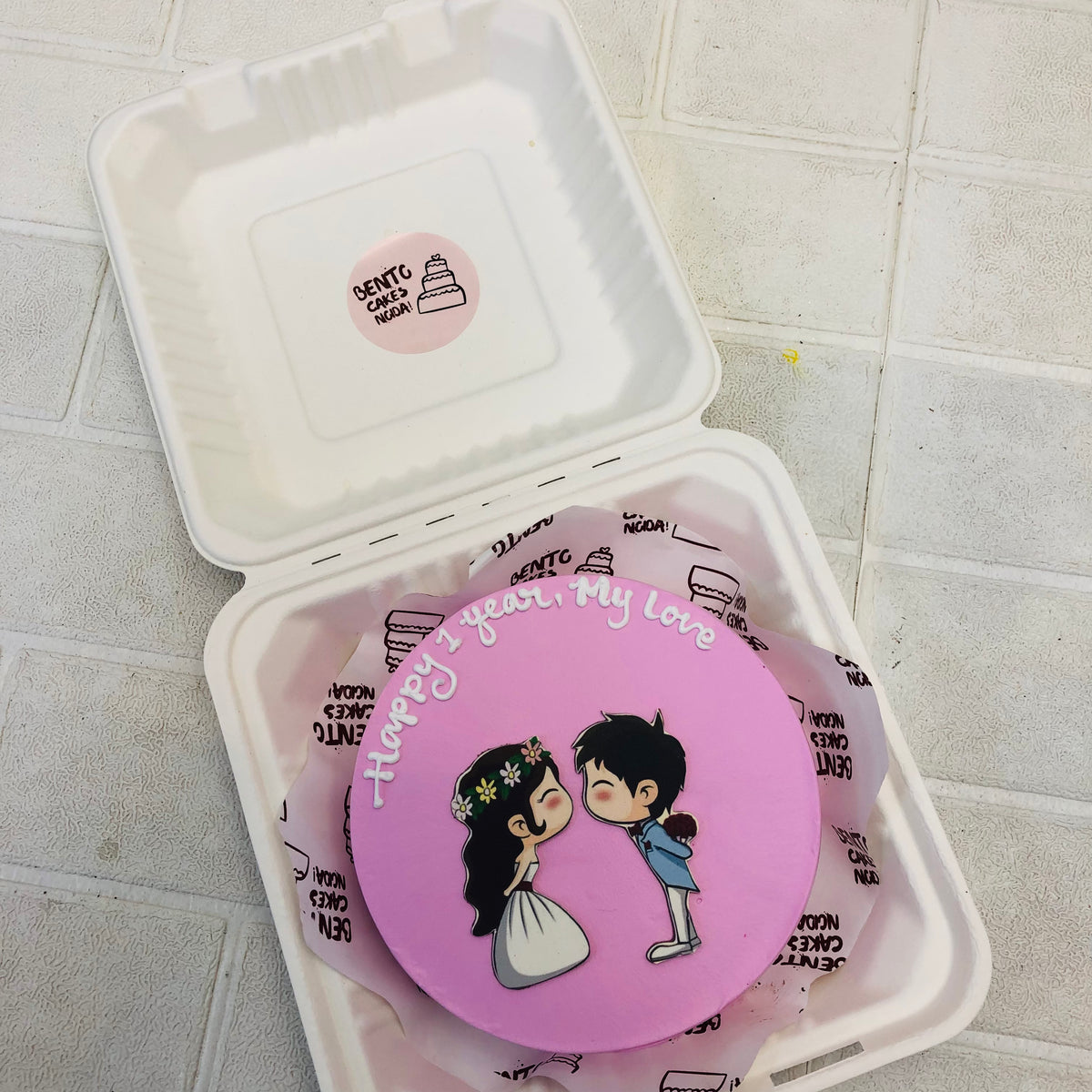 Cartoon Couples Anniversary Bento Cake – Bento Cakes Noida