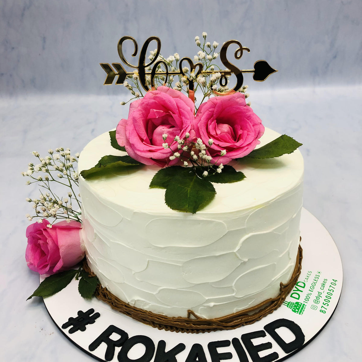 Elegant White Chocolate Cake – Bento Cakes Noida