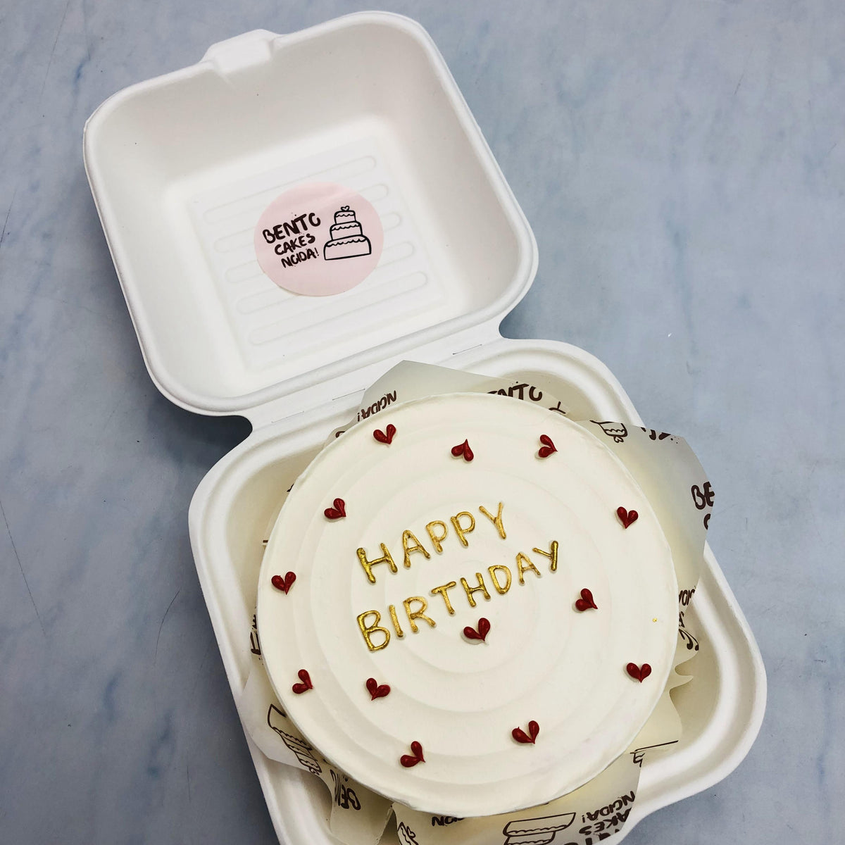 Aesthetic Mini Hearts Bento Cake – Bento Cakes Noida