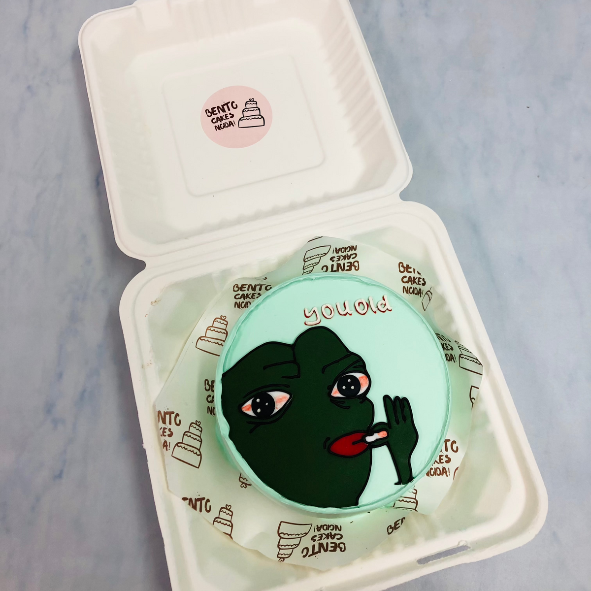 Lime Blue Smoker Theme Bento Cake – Bento Cakes Noida