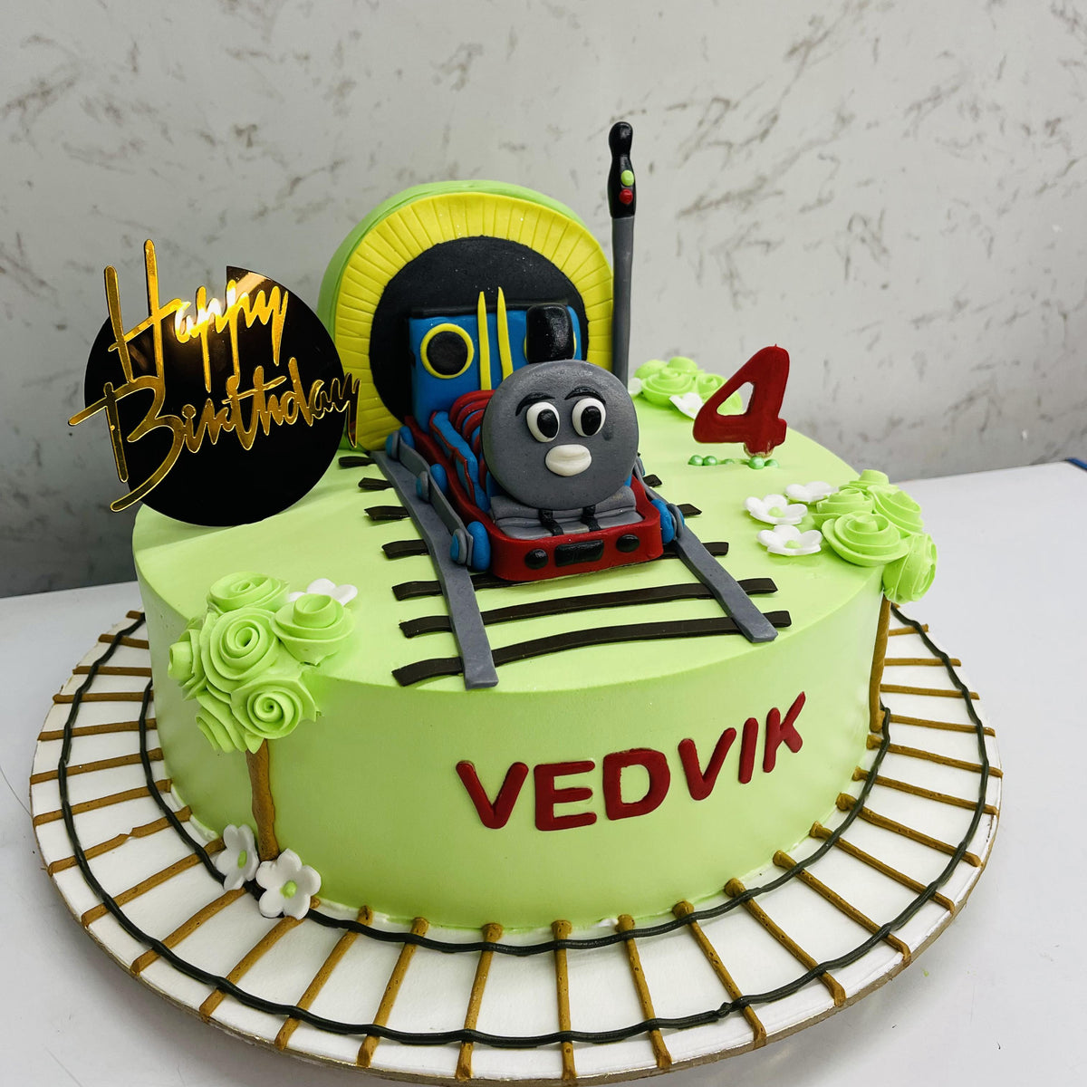 Train Engine Cake – Bento Cakes Noida