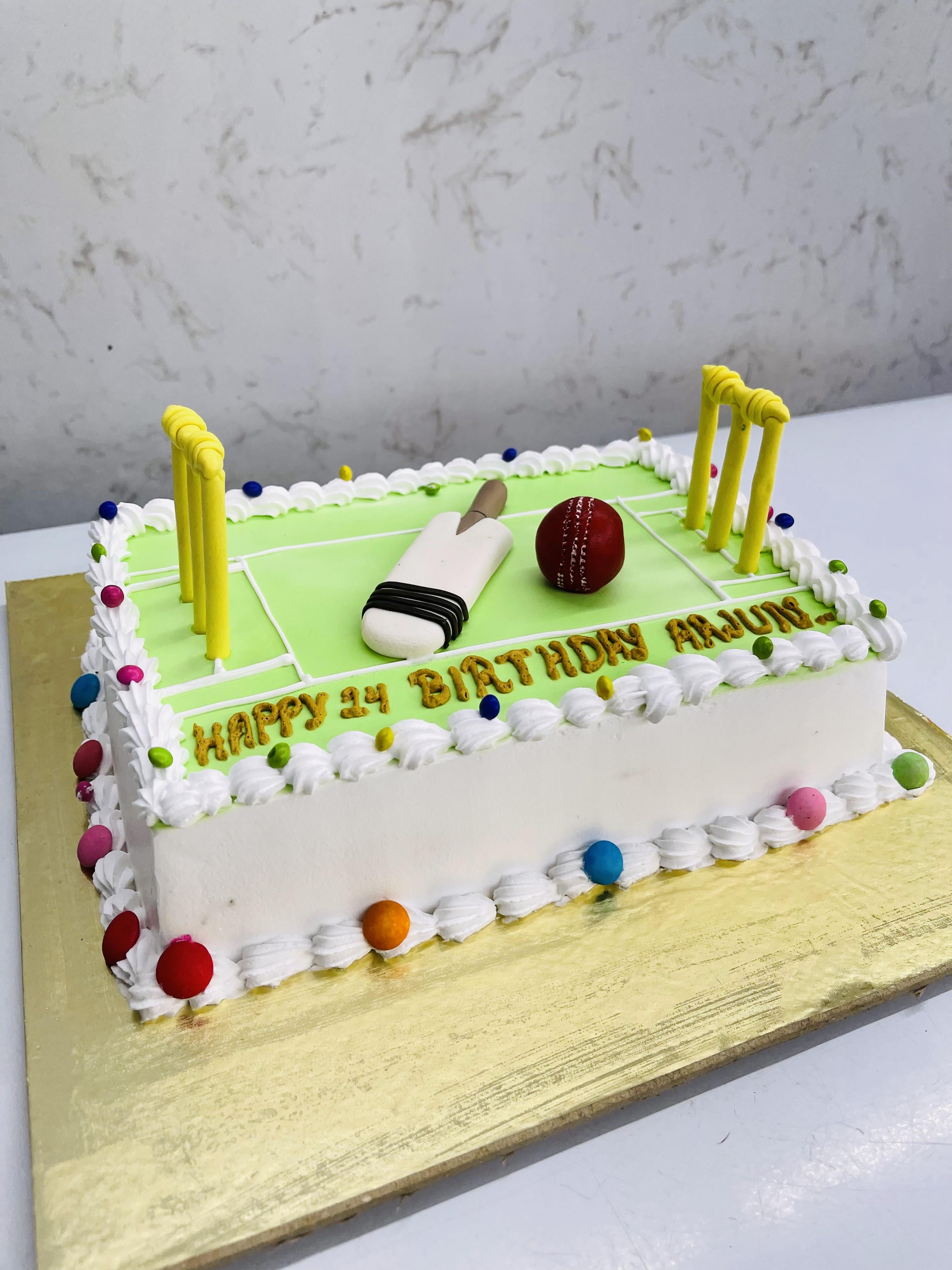 Cricket Theme Cake