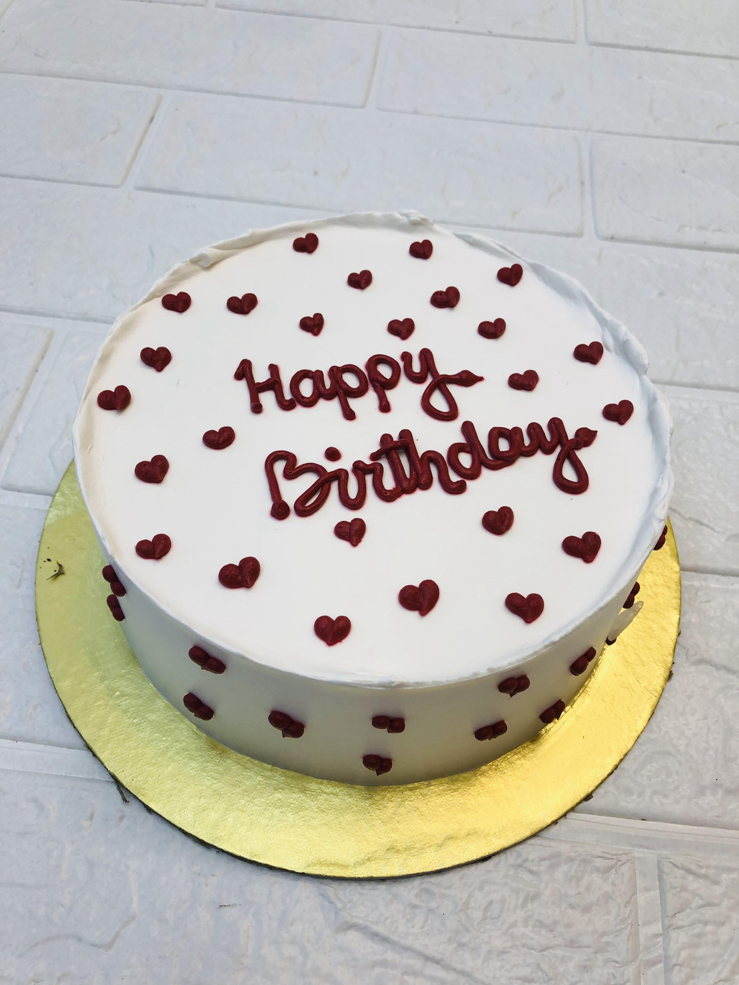 100% Eggless Hearts Whitecream Cake in Noida , Greater Noida, Delhi from DYD Cakes