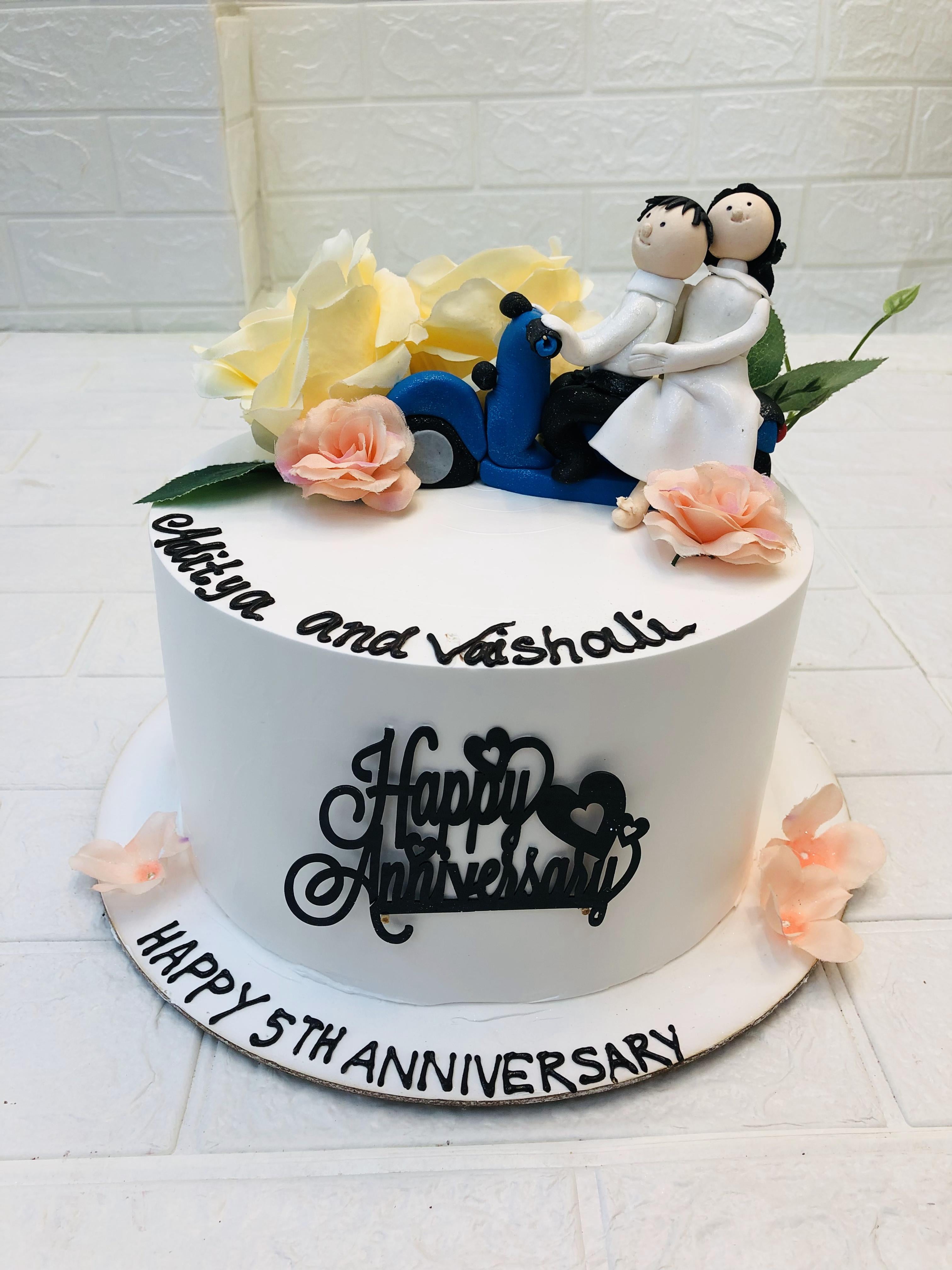 Love Story Cake 5