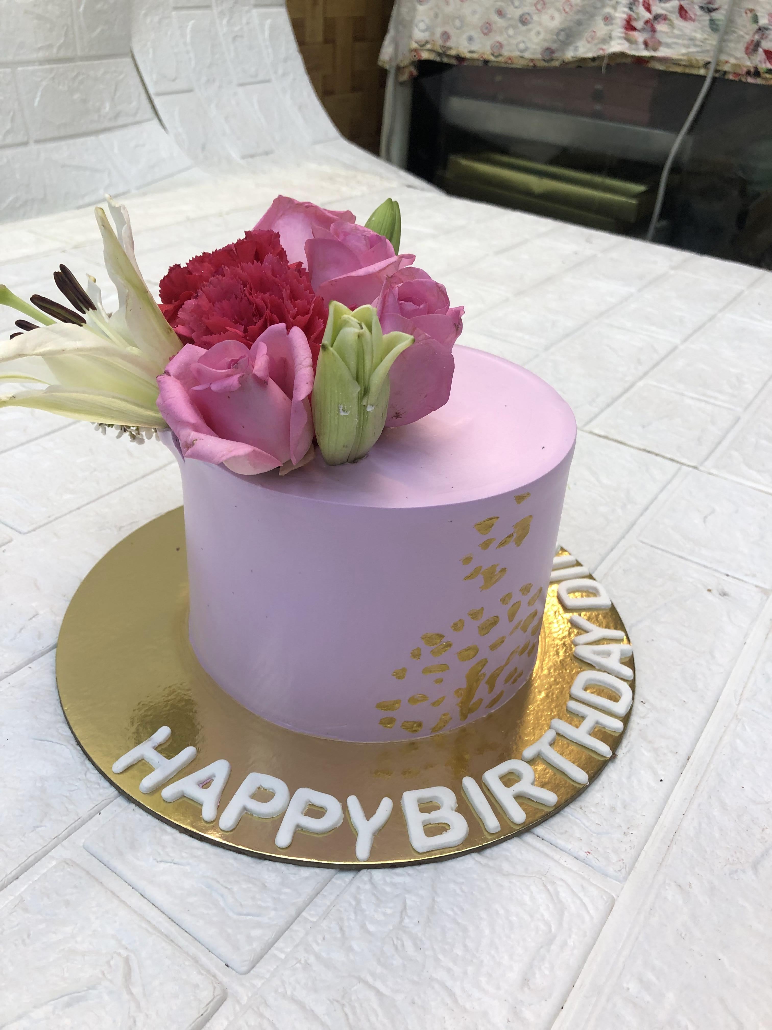 Elegant Beautiful Floral Cake