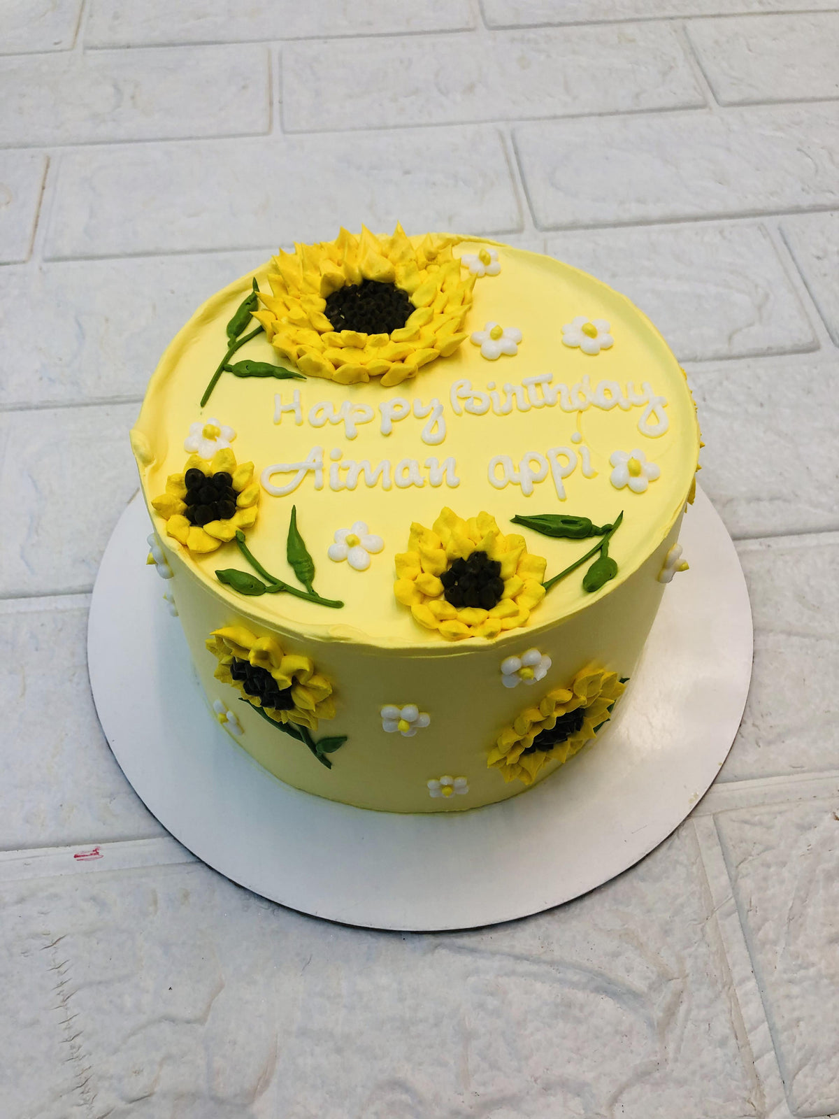 Sunflowers Yellow Cake