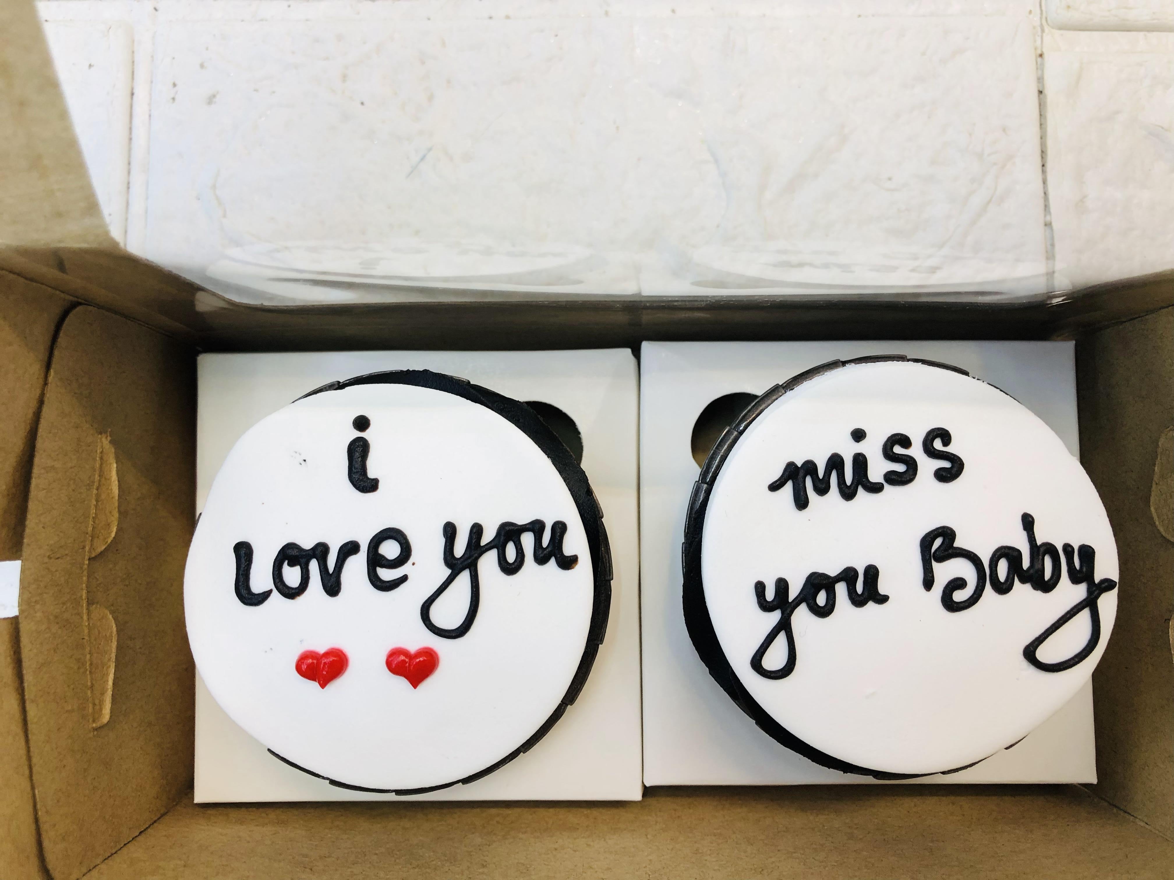 Black And White Love Baby  Cupcake