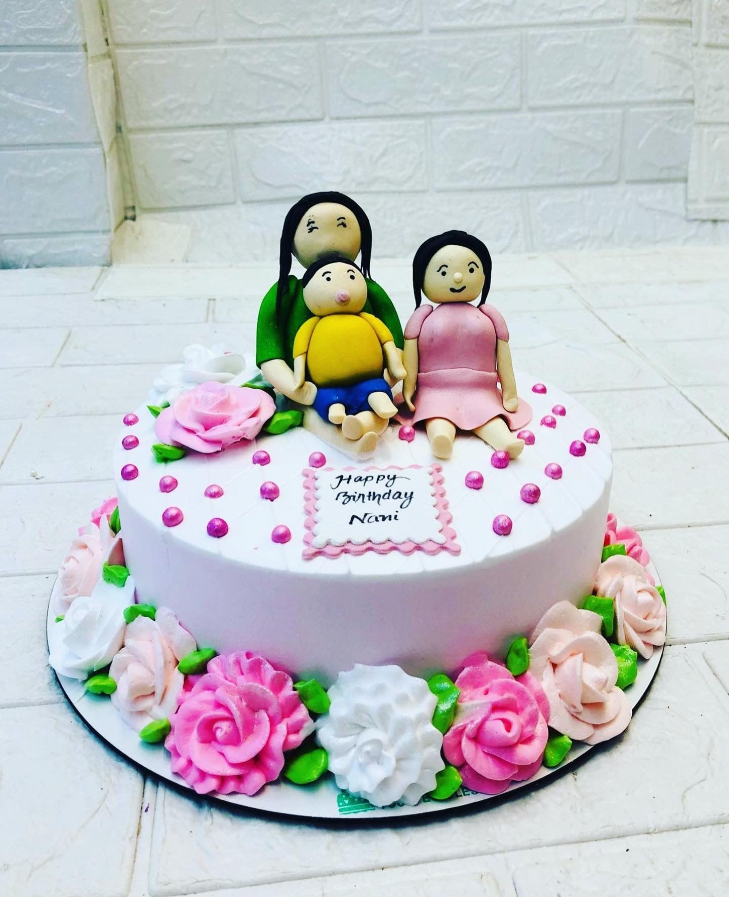 Beautiful Nani's Cake