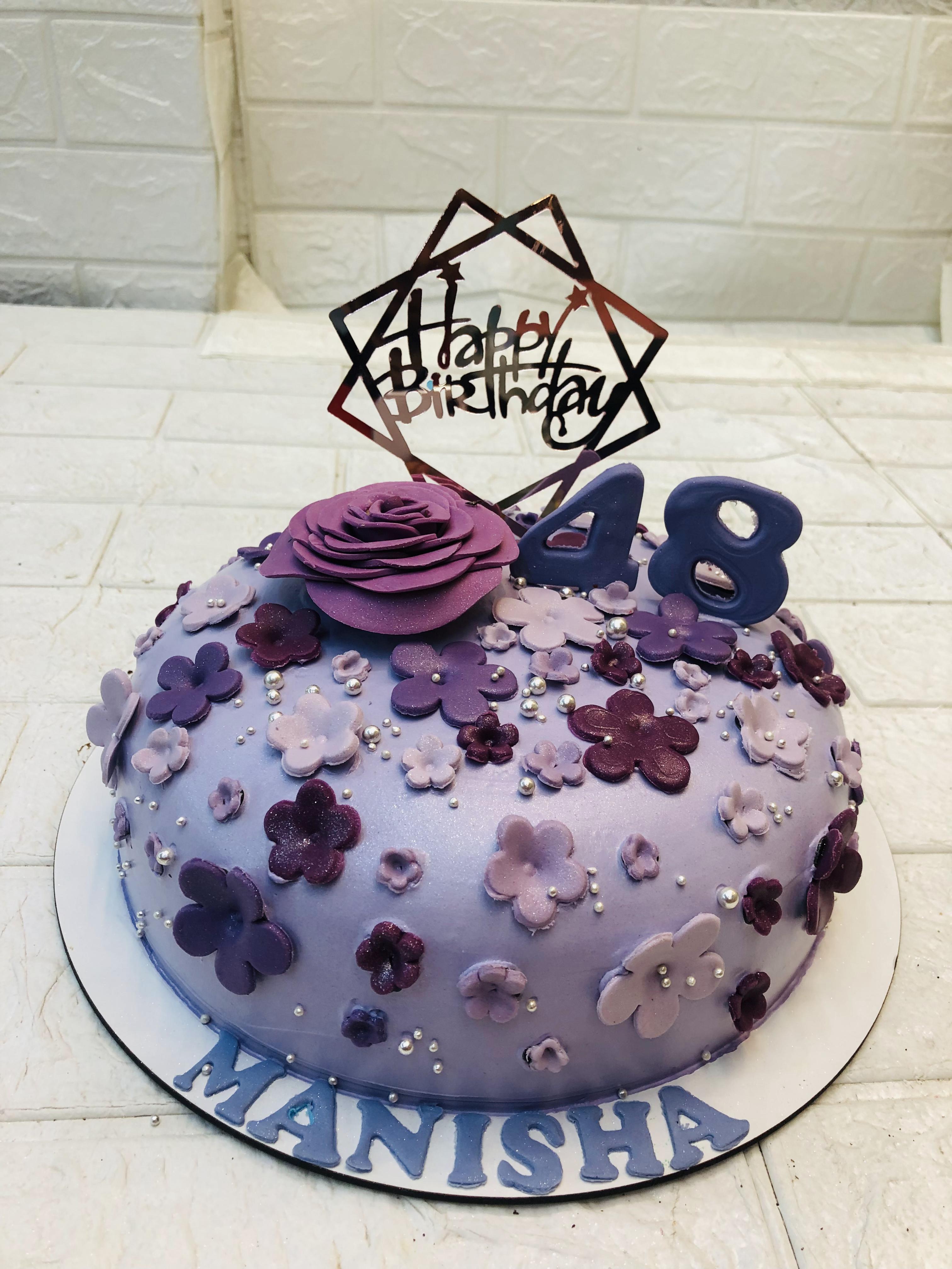 Beautiful Lavender Color Flower Cake