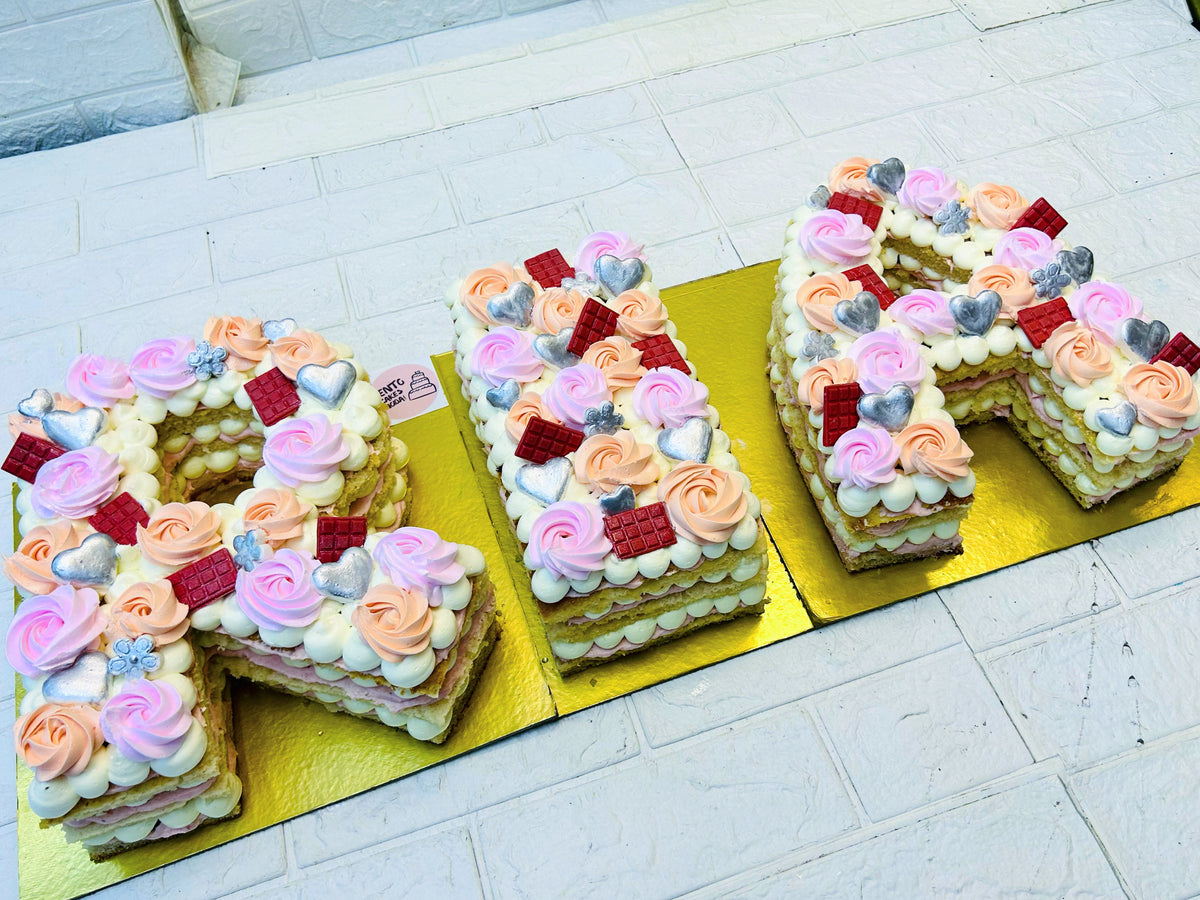 Beautiful Monogram Name Cake