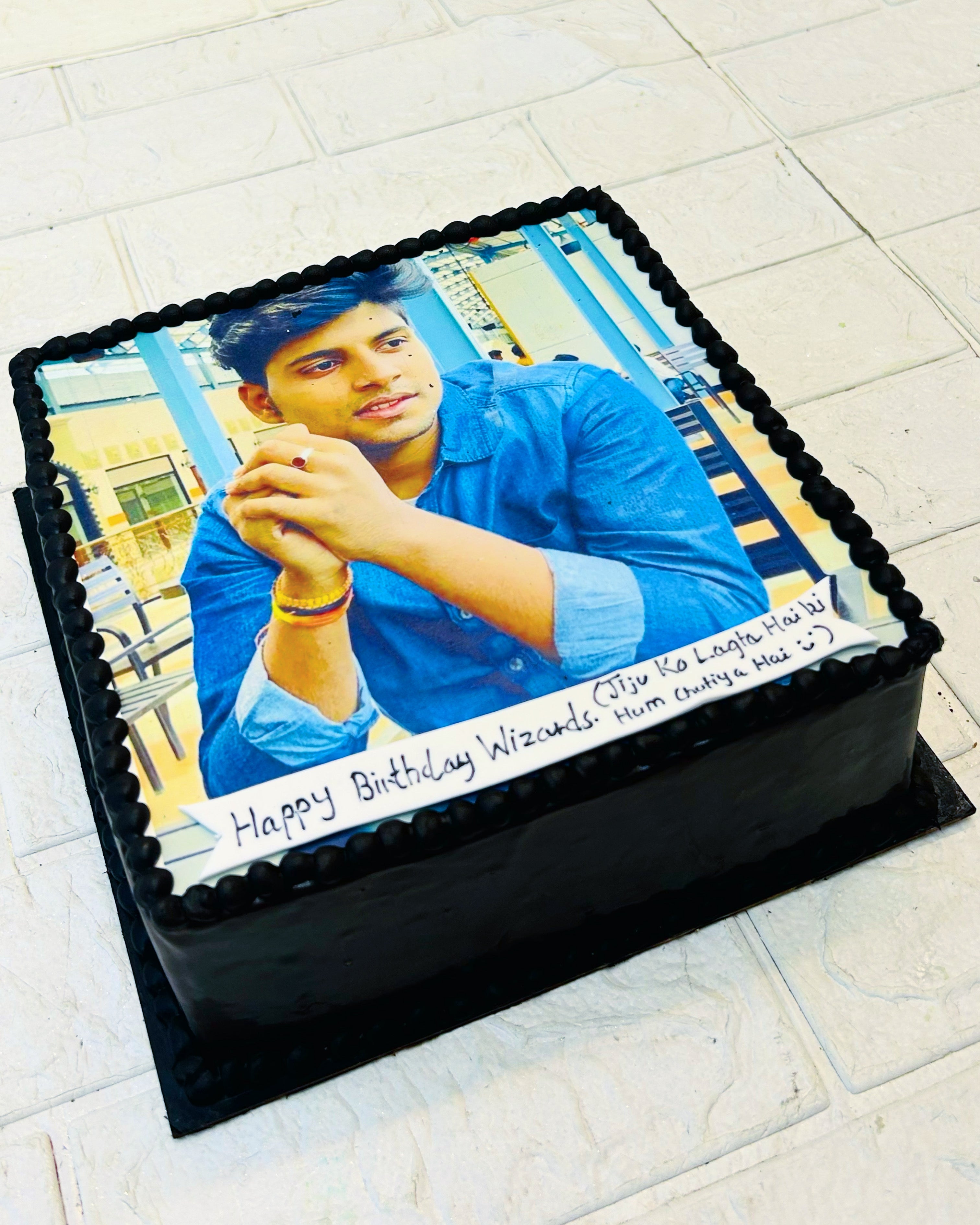 Photo Theme Black Cake