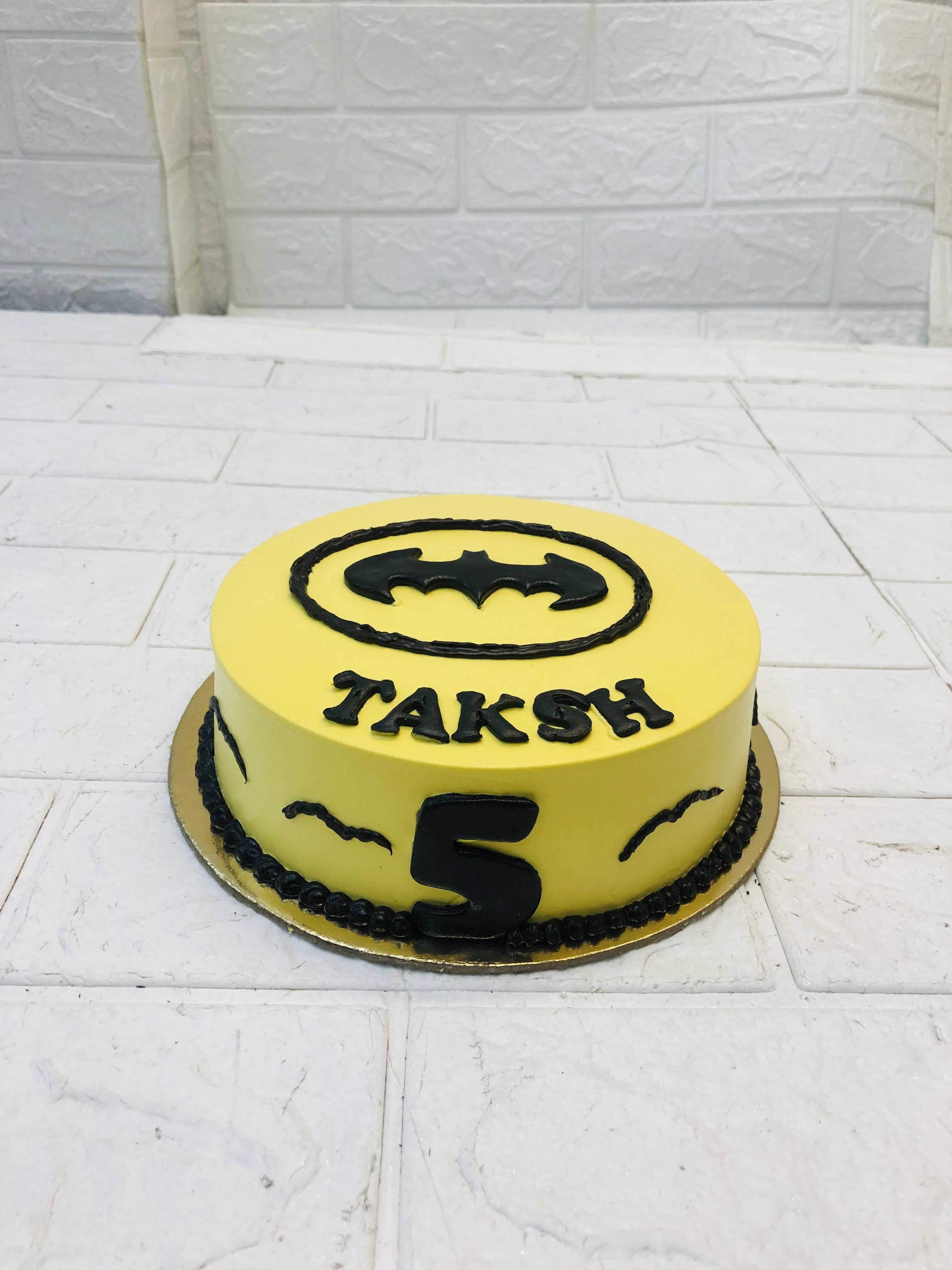 Batman Cream Cake