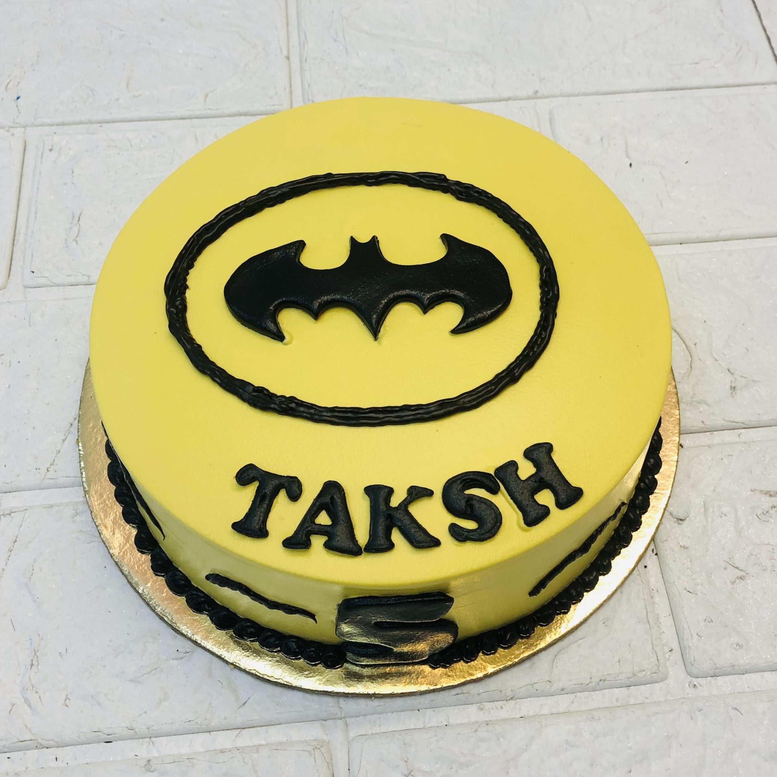 Batman Cream Cake