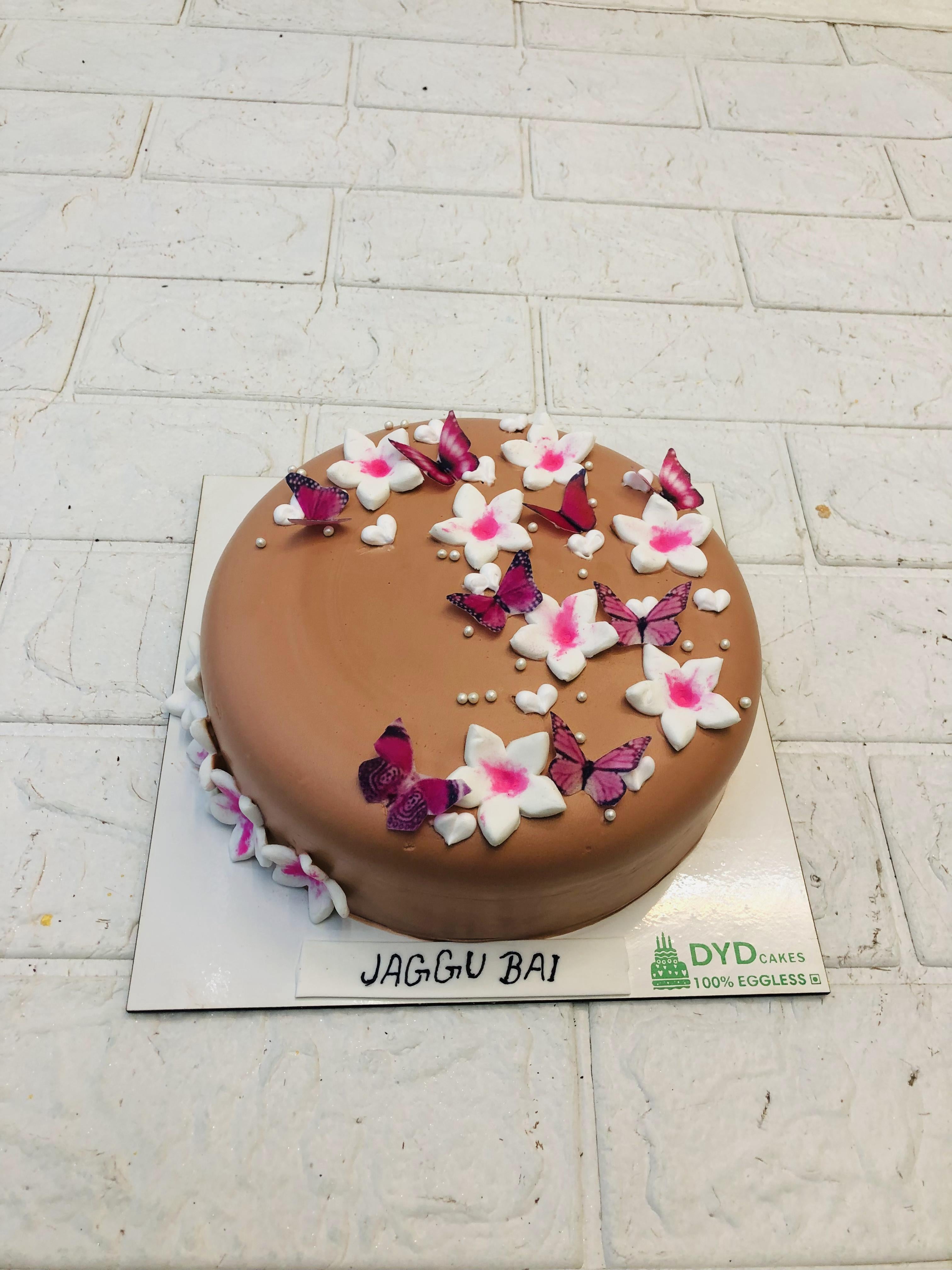 Pink Flowers Chocolate Cake