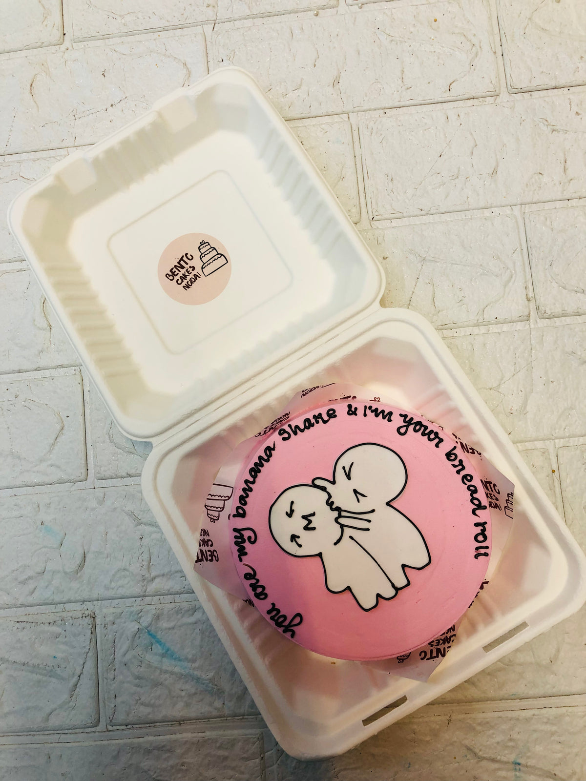 Message Theme Pink Bento Cake