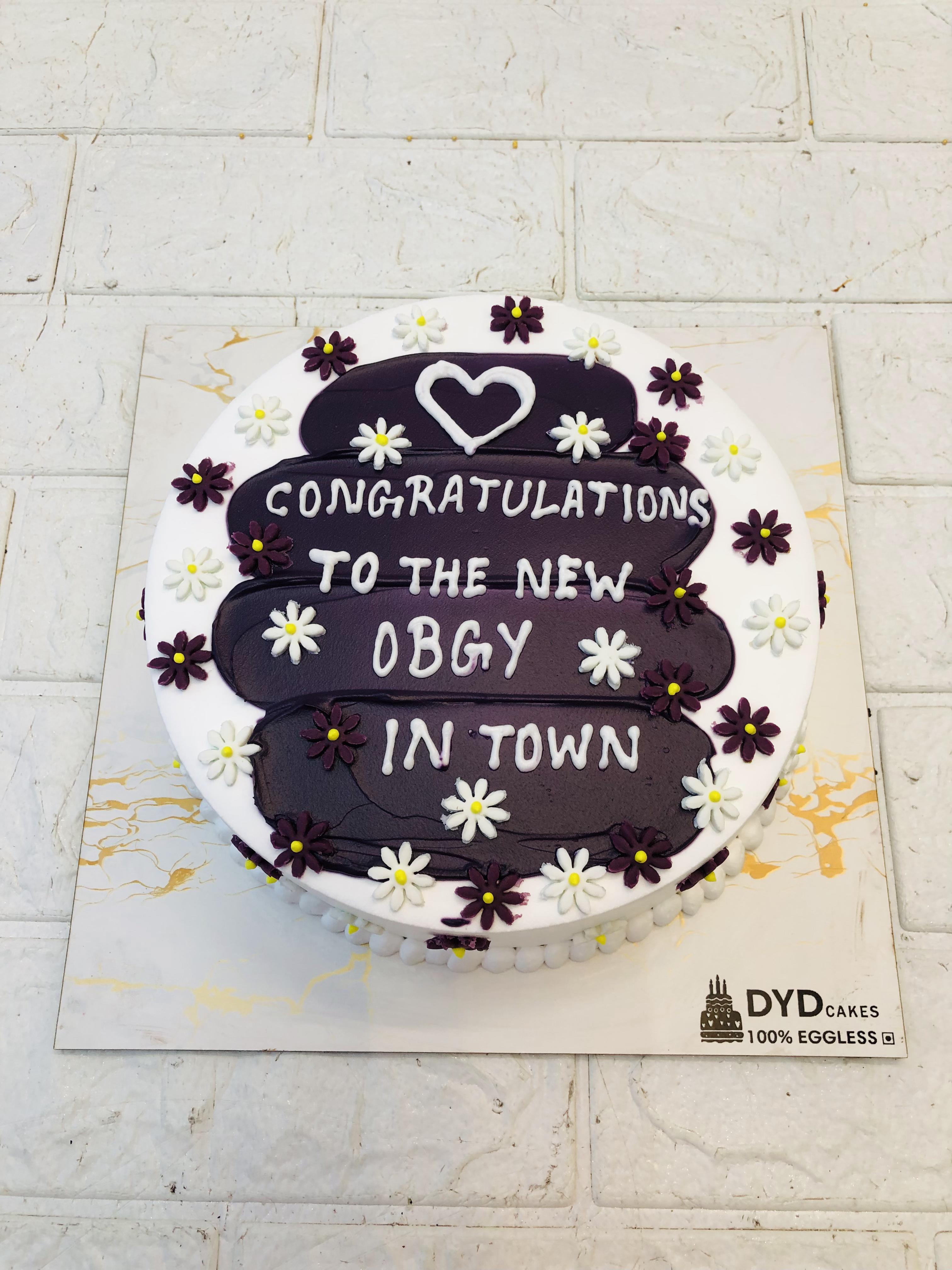 Black Creamy Flower Cake