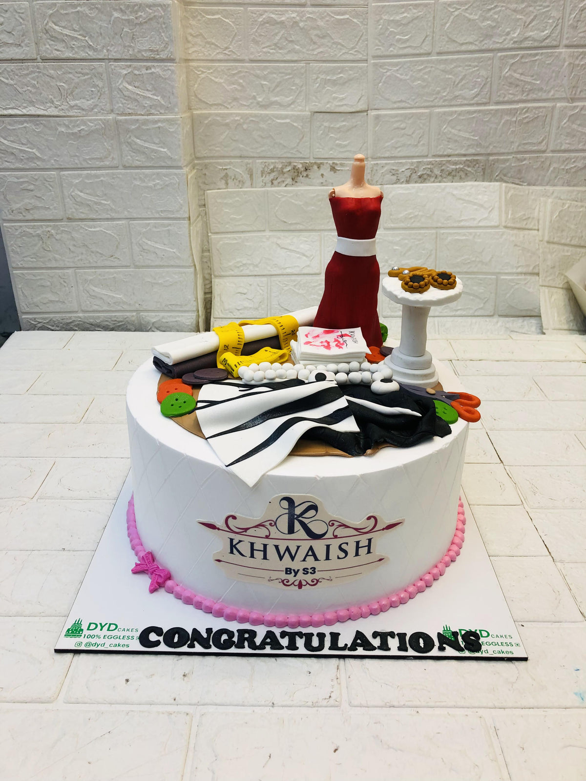 Beauty Theme Cake