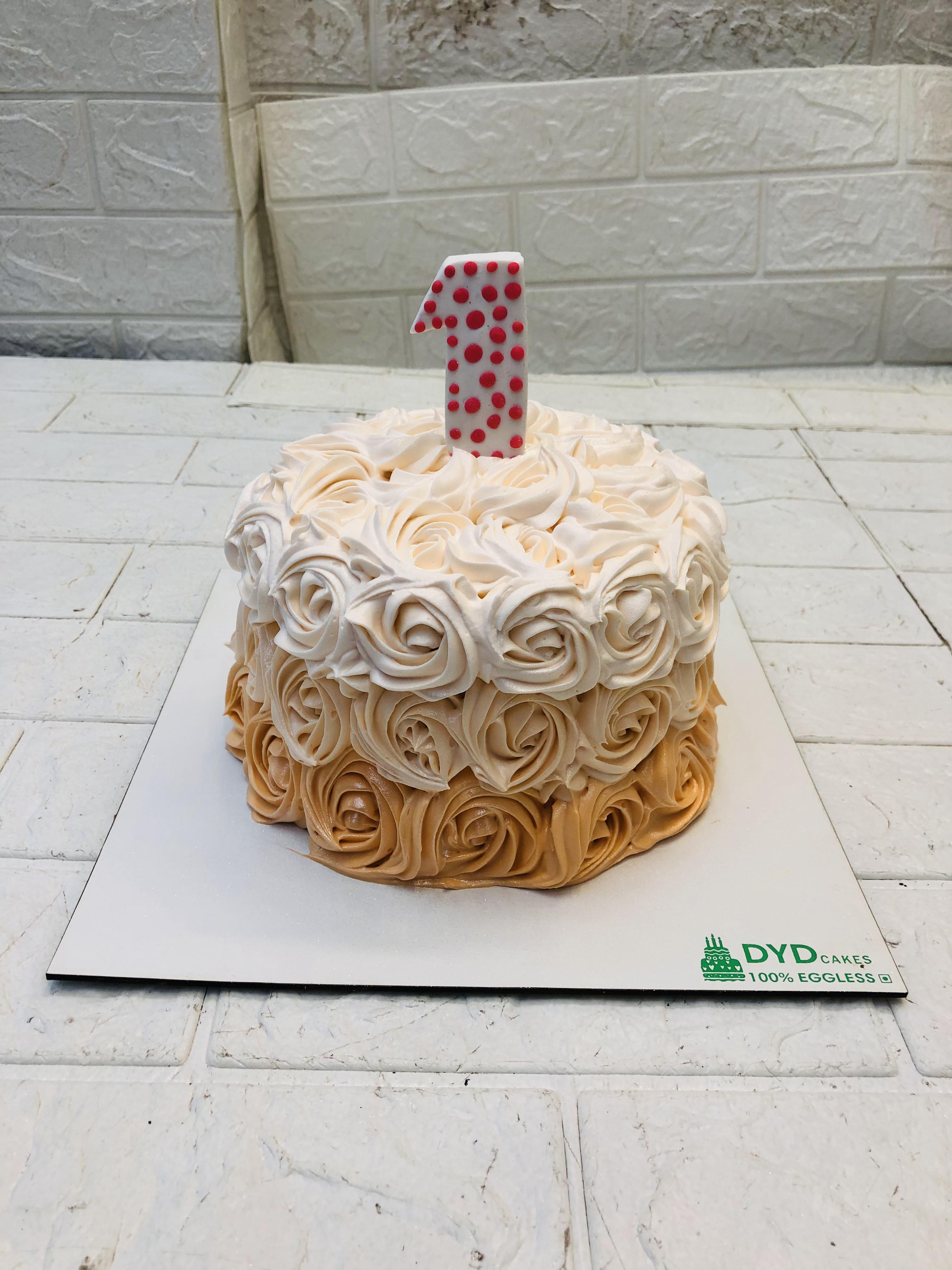 Roses Theme Cake