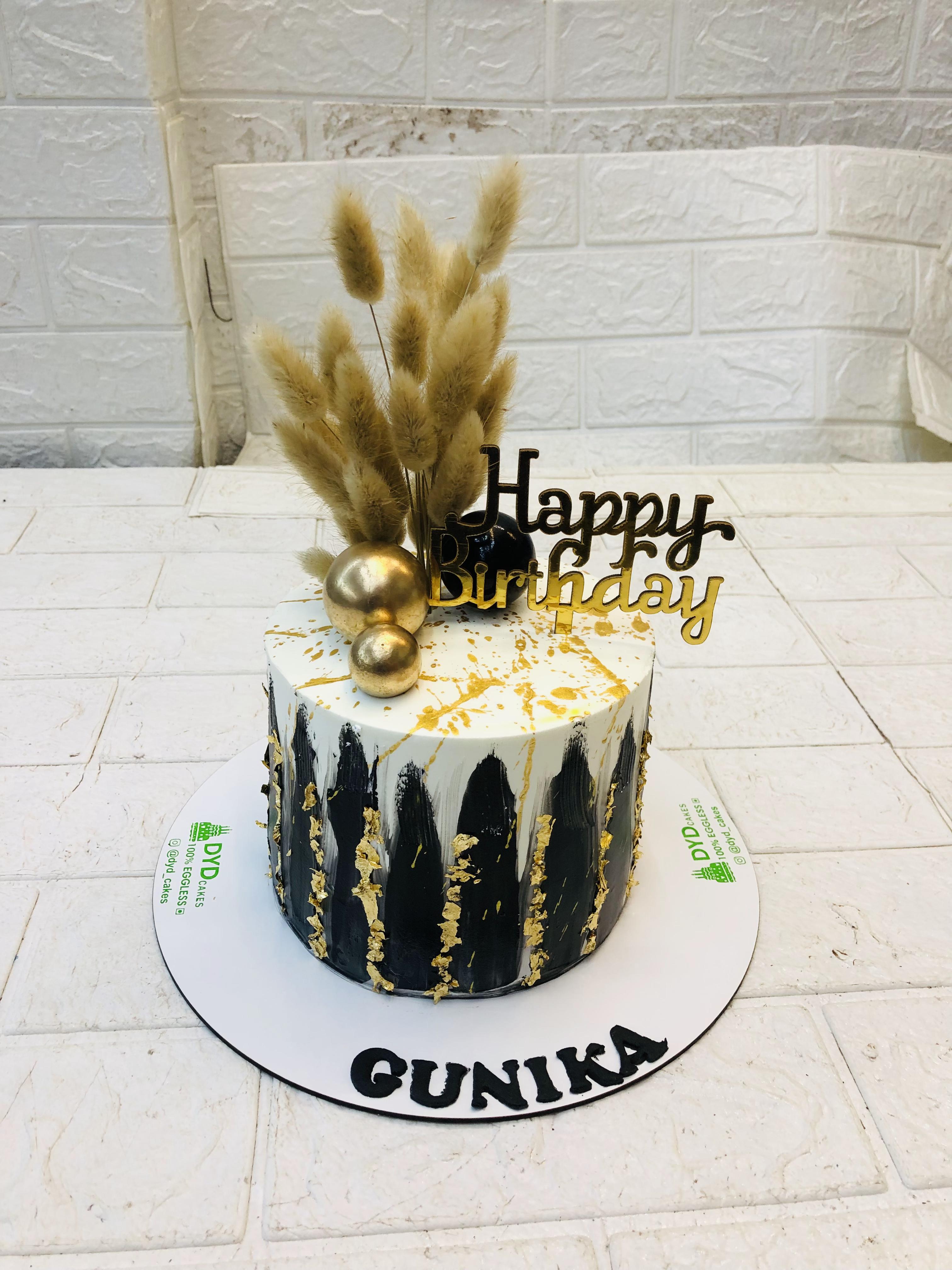 Classy Black & White Cake 2