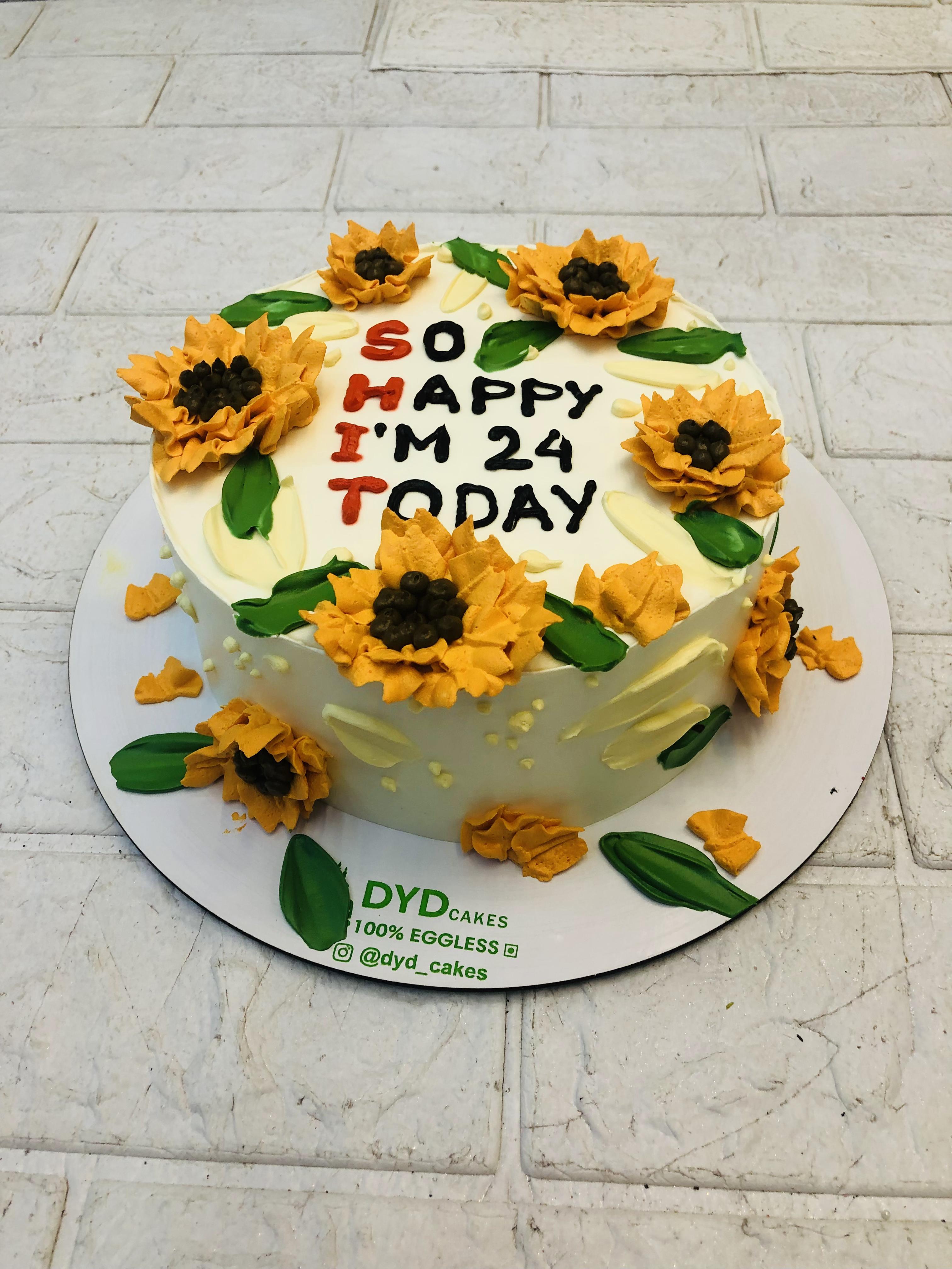 Elegant Sunflower Cake