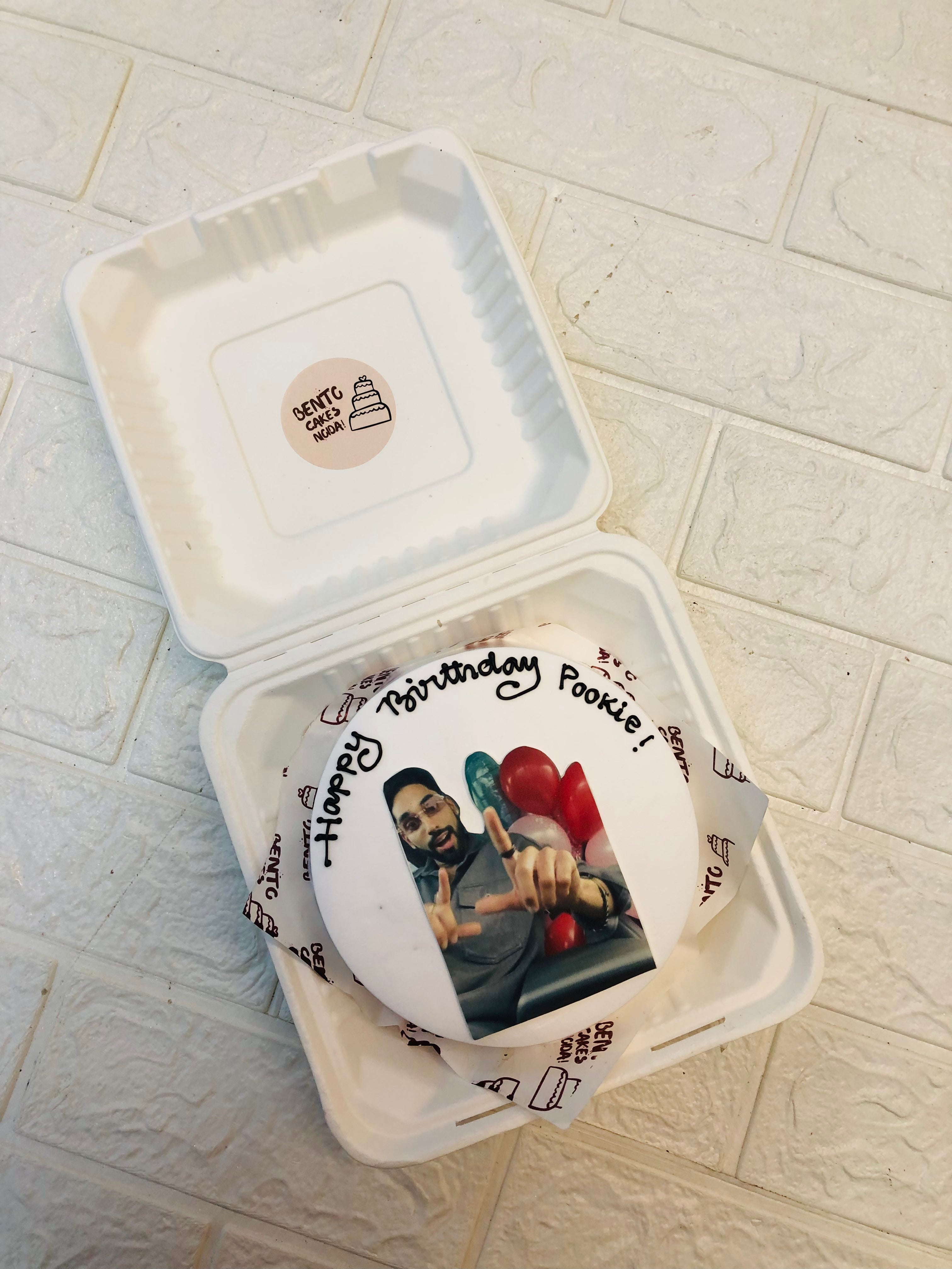 Photo Theme White Bento Cake