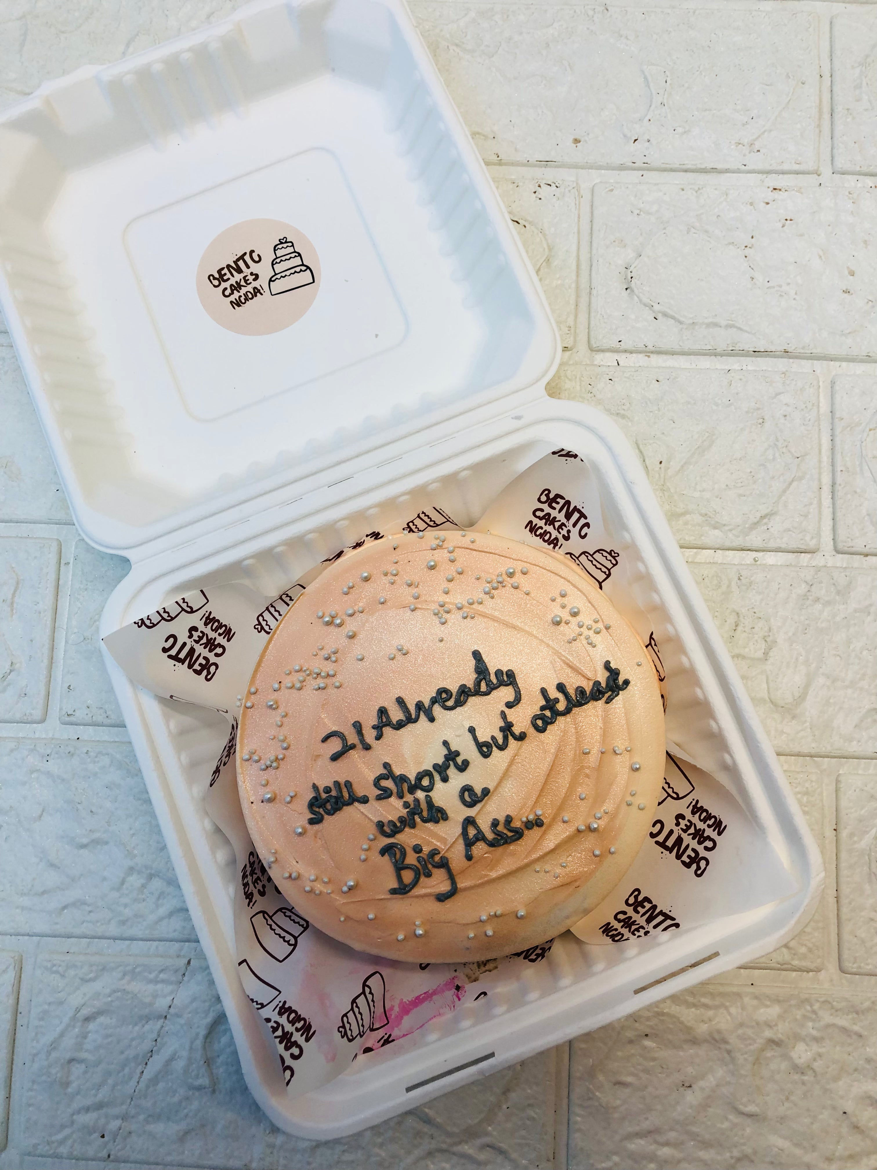 Aesthetic Golden Bento Cake