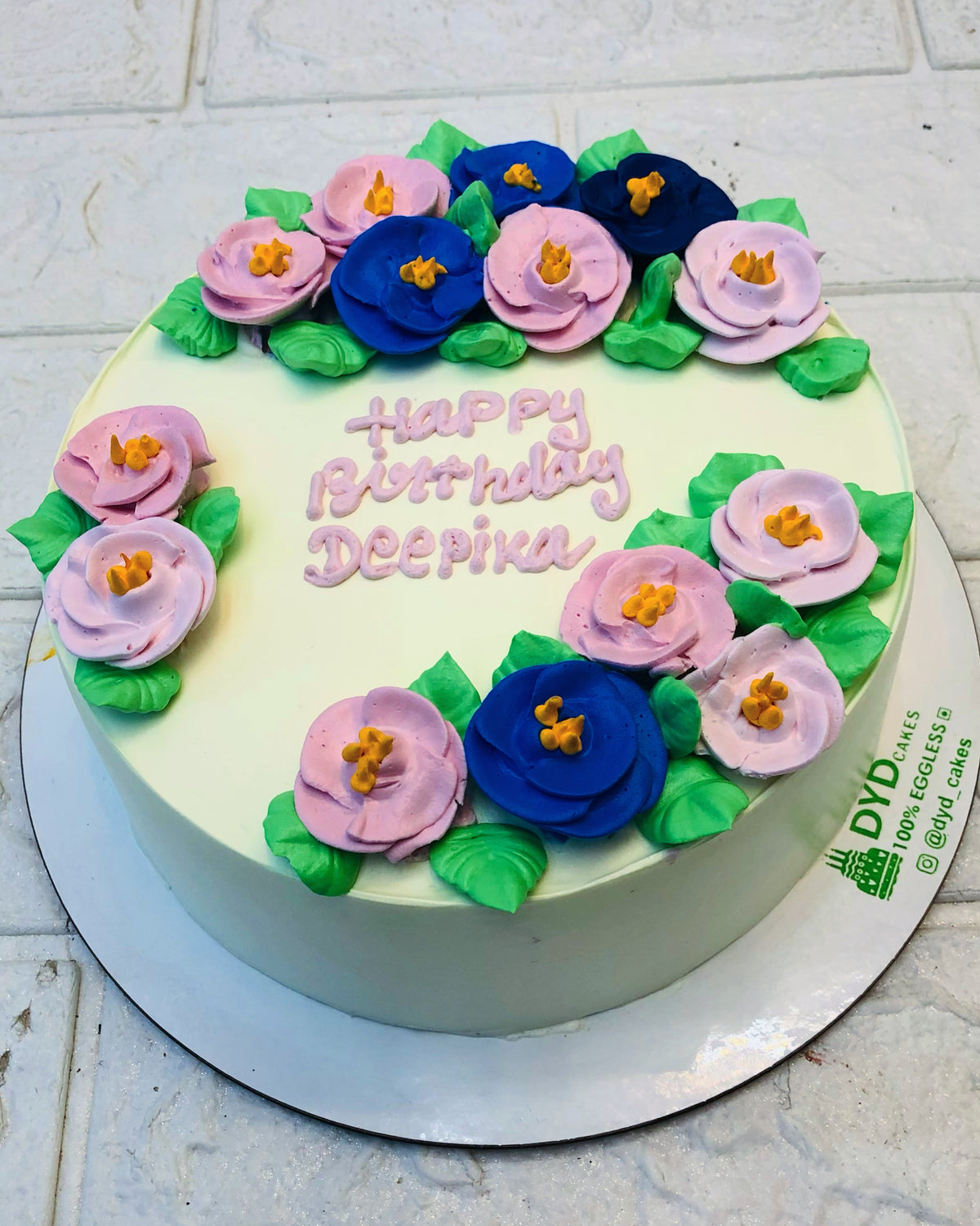 Pink & Blue Flowers With Leaf's Cake