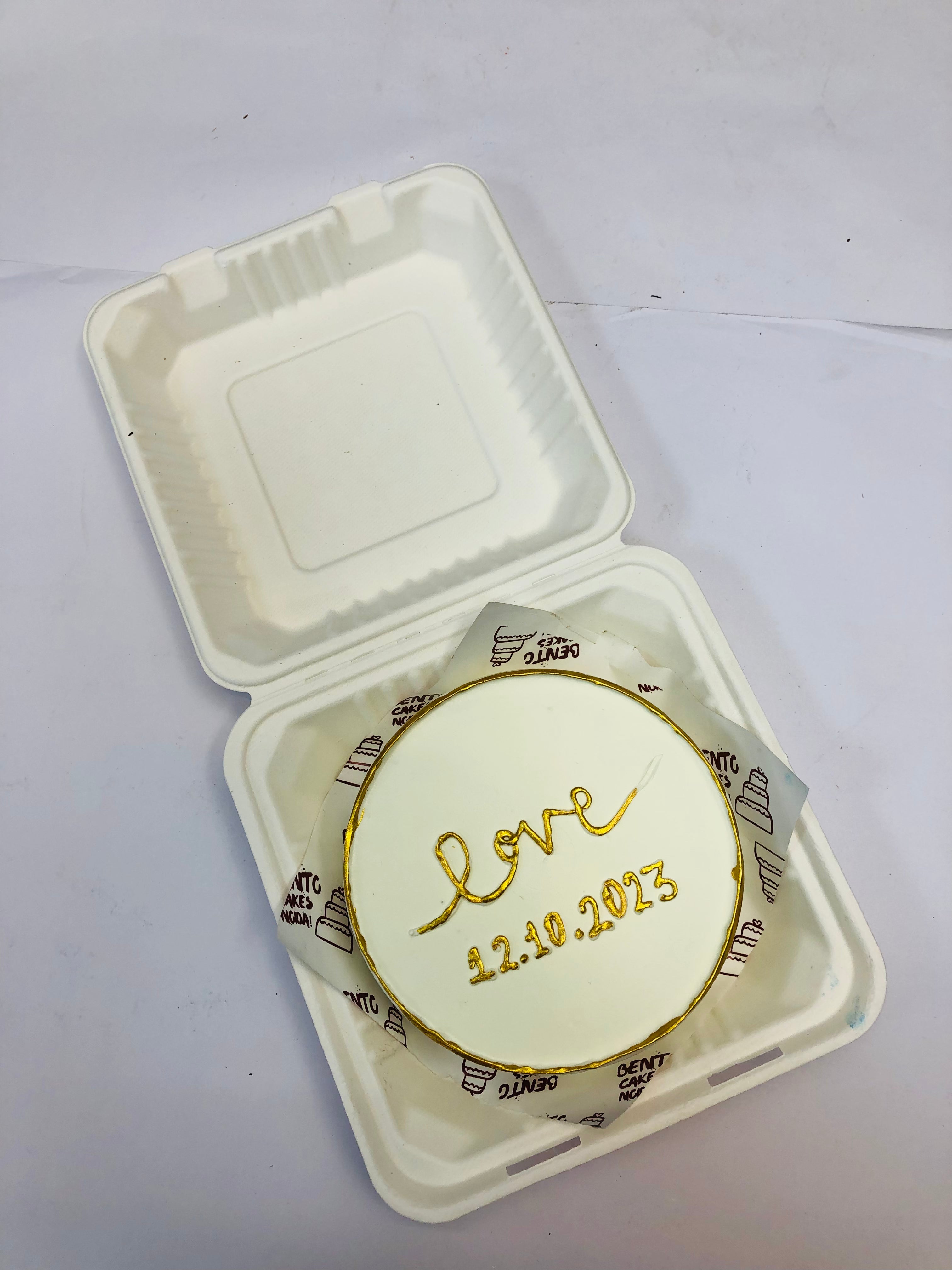 White Golden Love Bento Cake