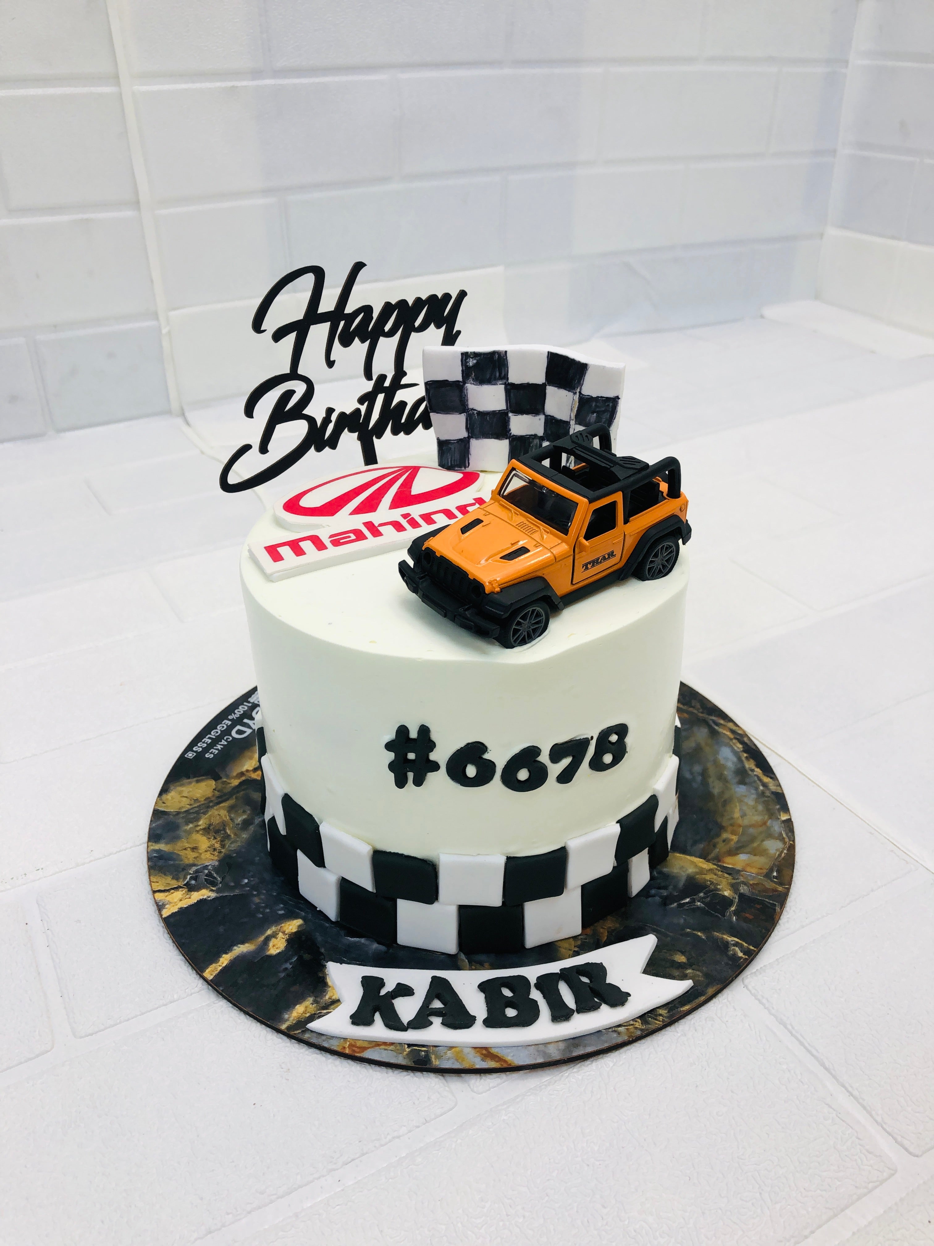 Thar Lovers Theme Cake