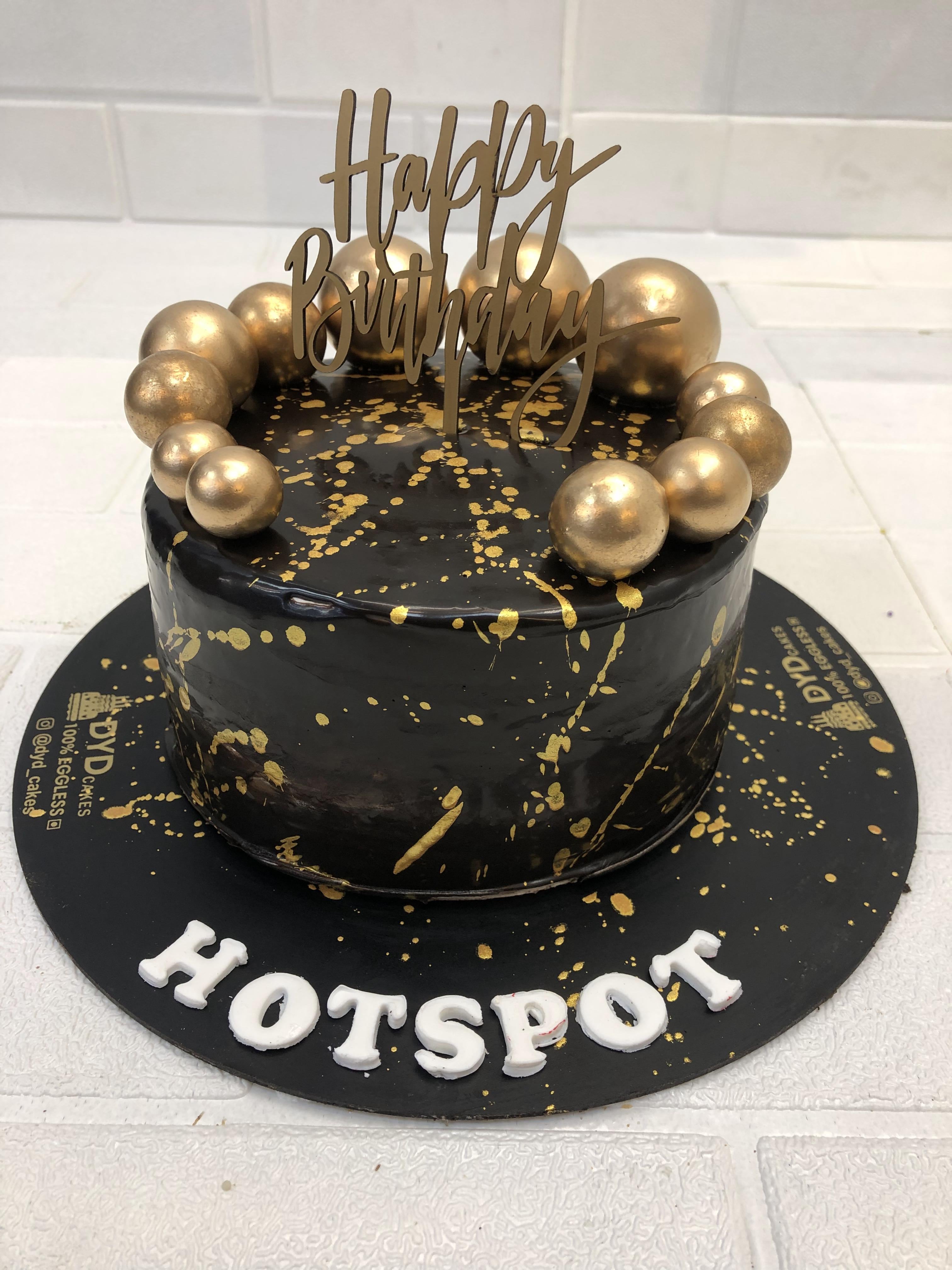 Bold & Gold Isomalt Cake