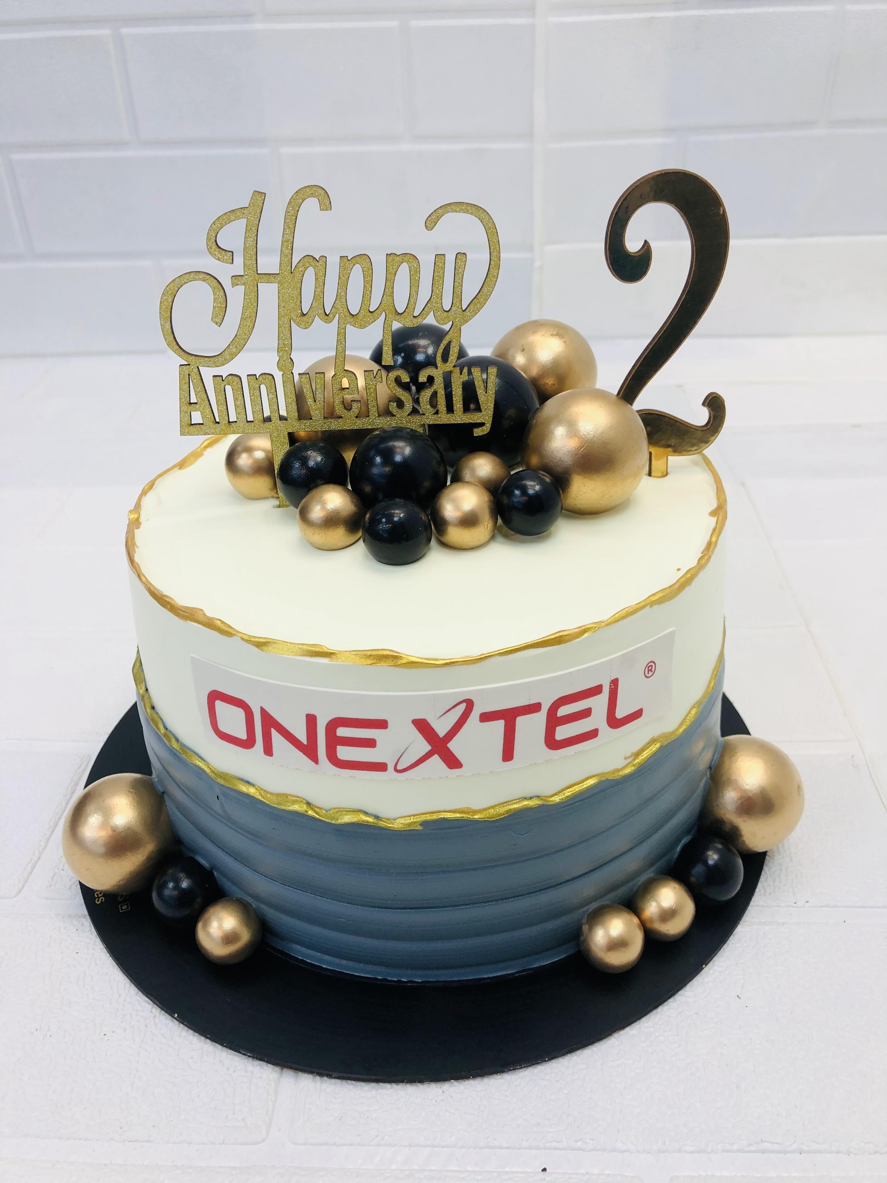 Black Golden Ball Cake