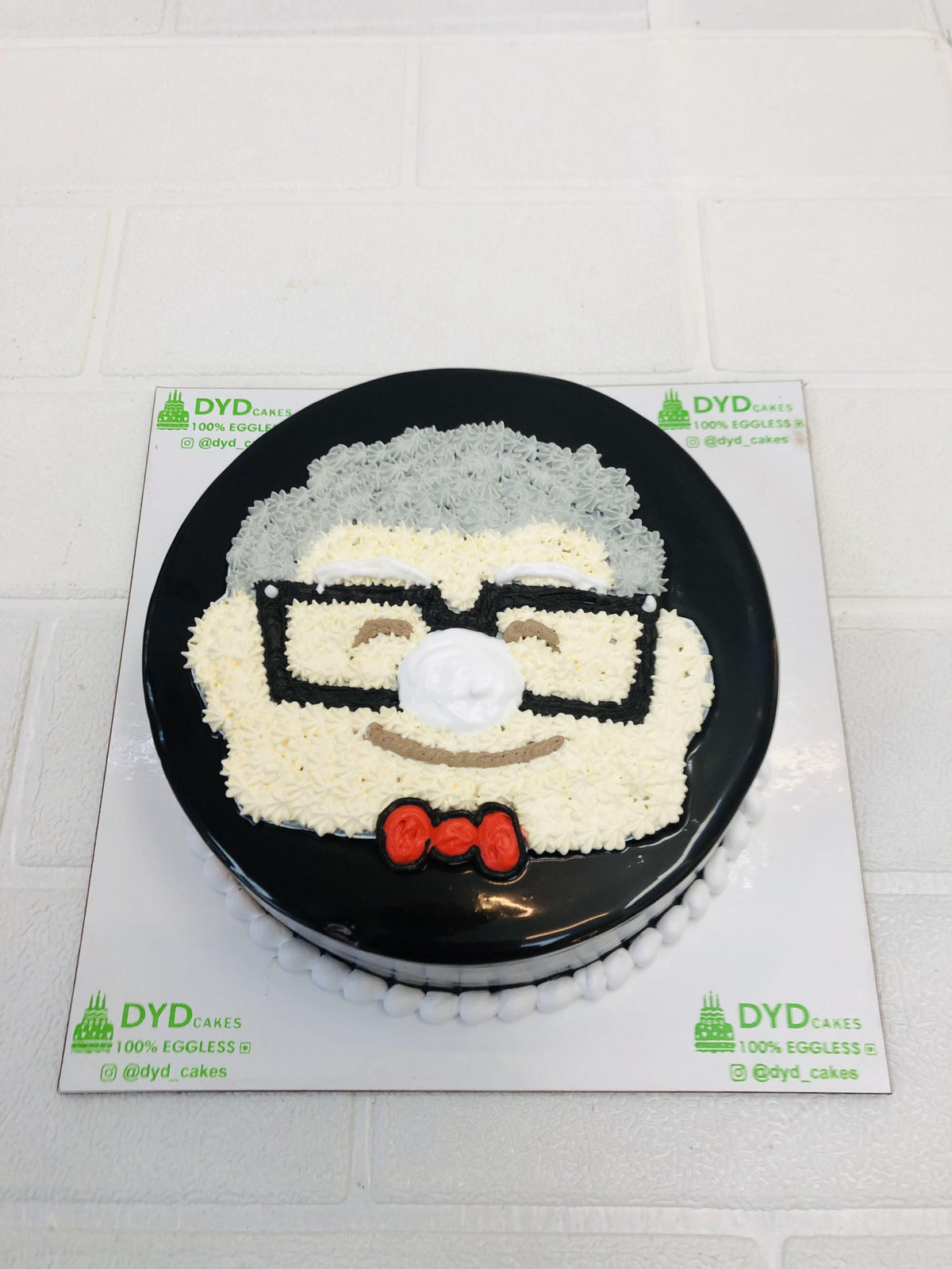 Face Theme Cake