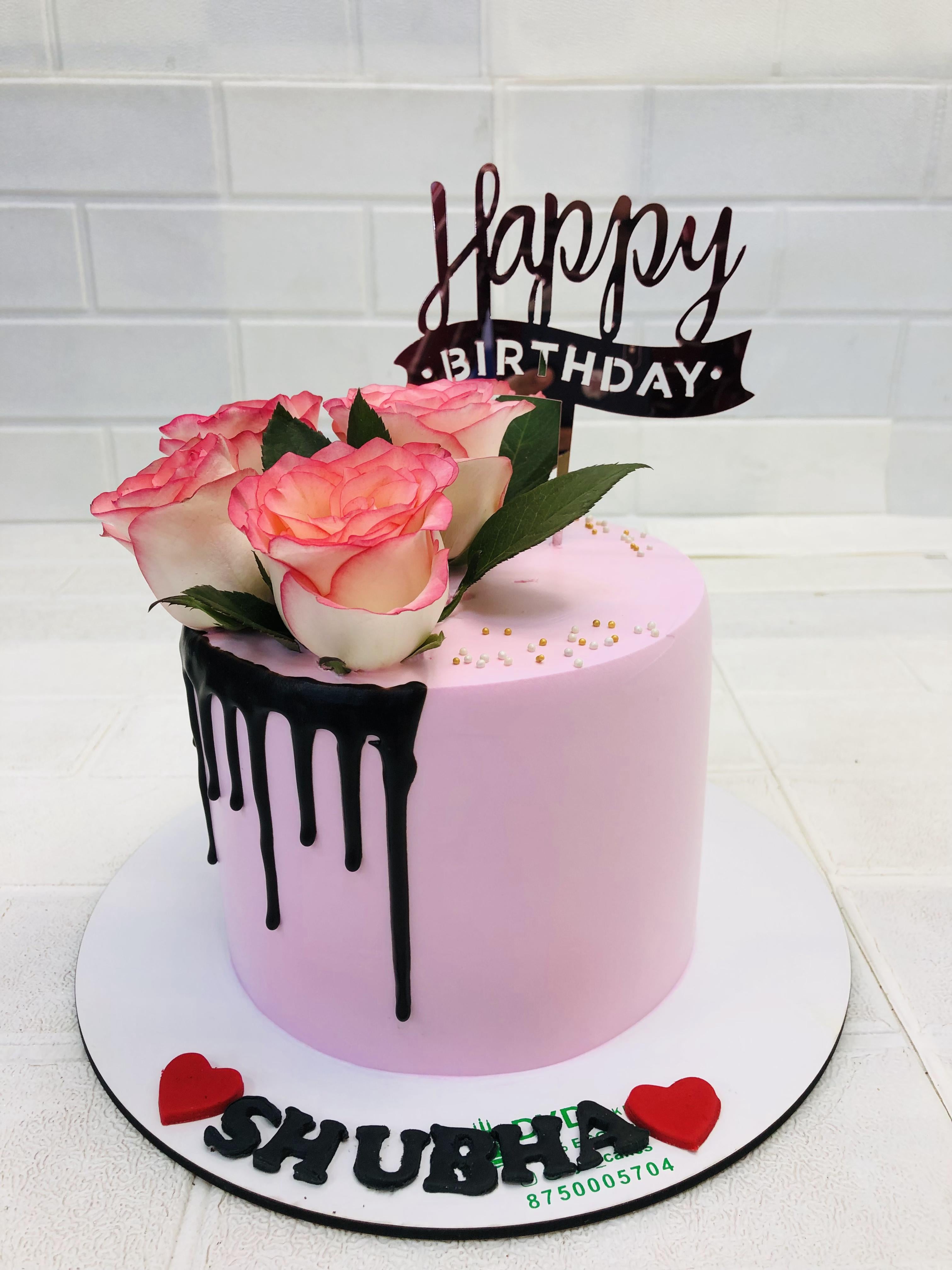 Classic Strawberry Cake