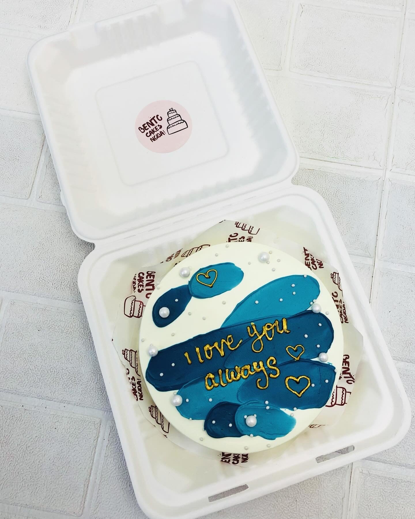 Shades of Blue Bento Cake