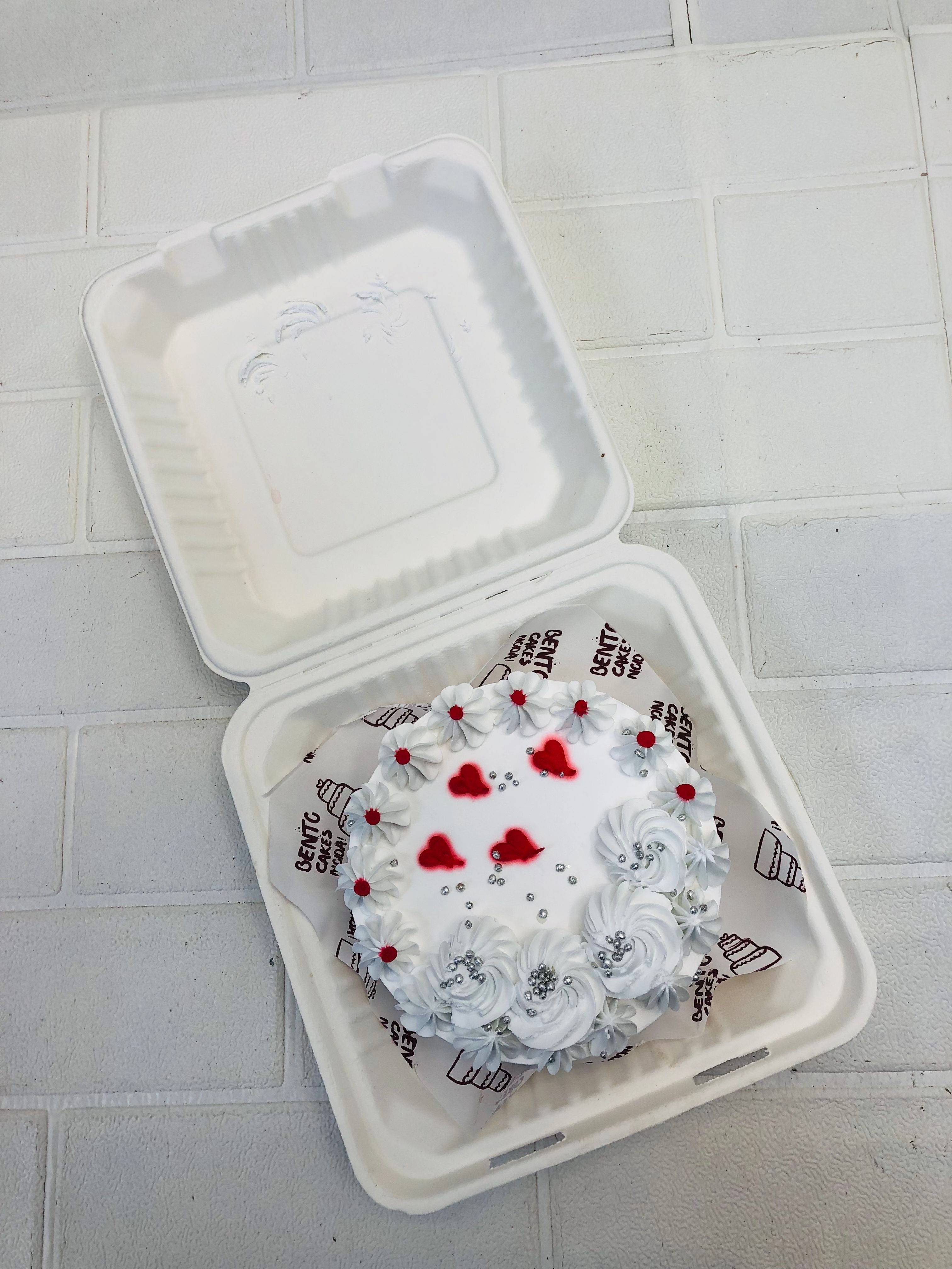 Elegant White Bento Cake