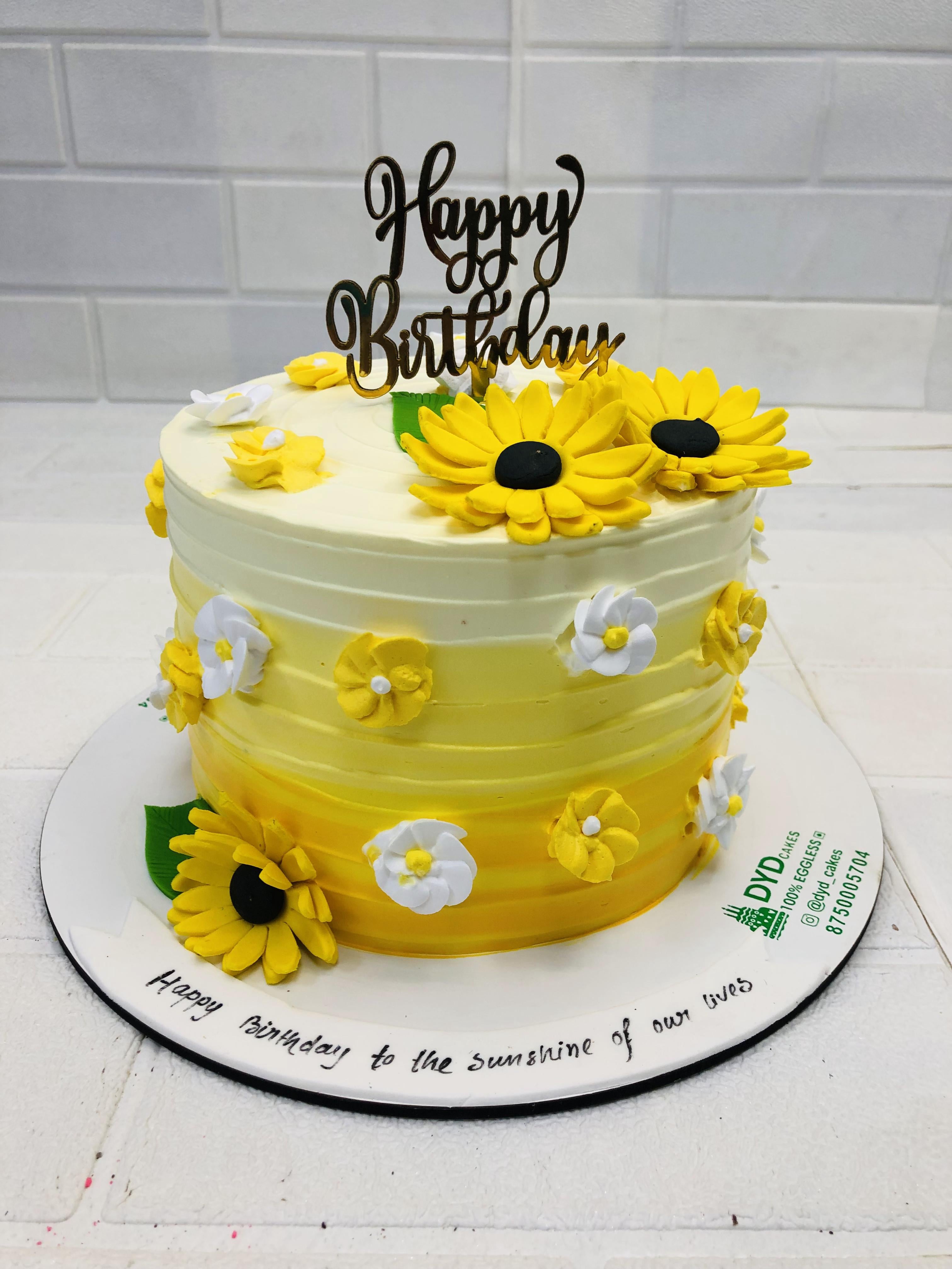 Sunflowers Basic Cake 2