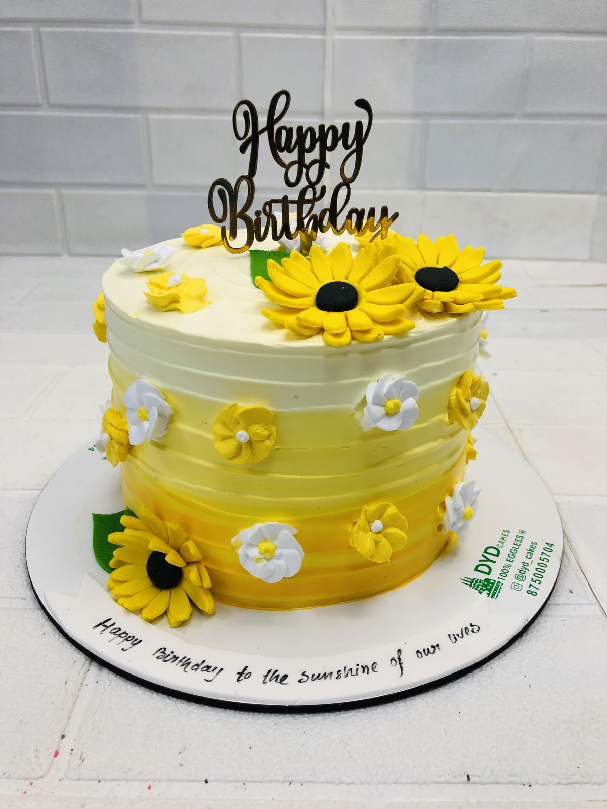 Sunflowers Basic Cake 2