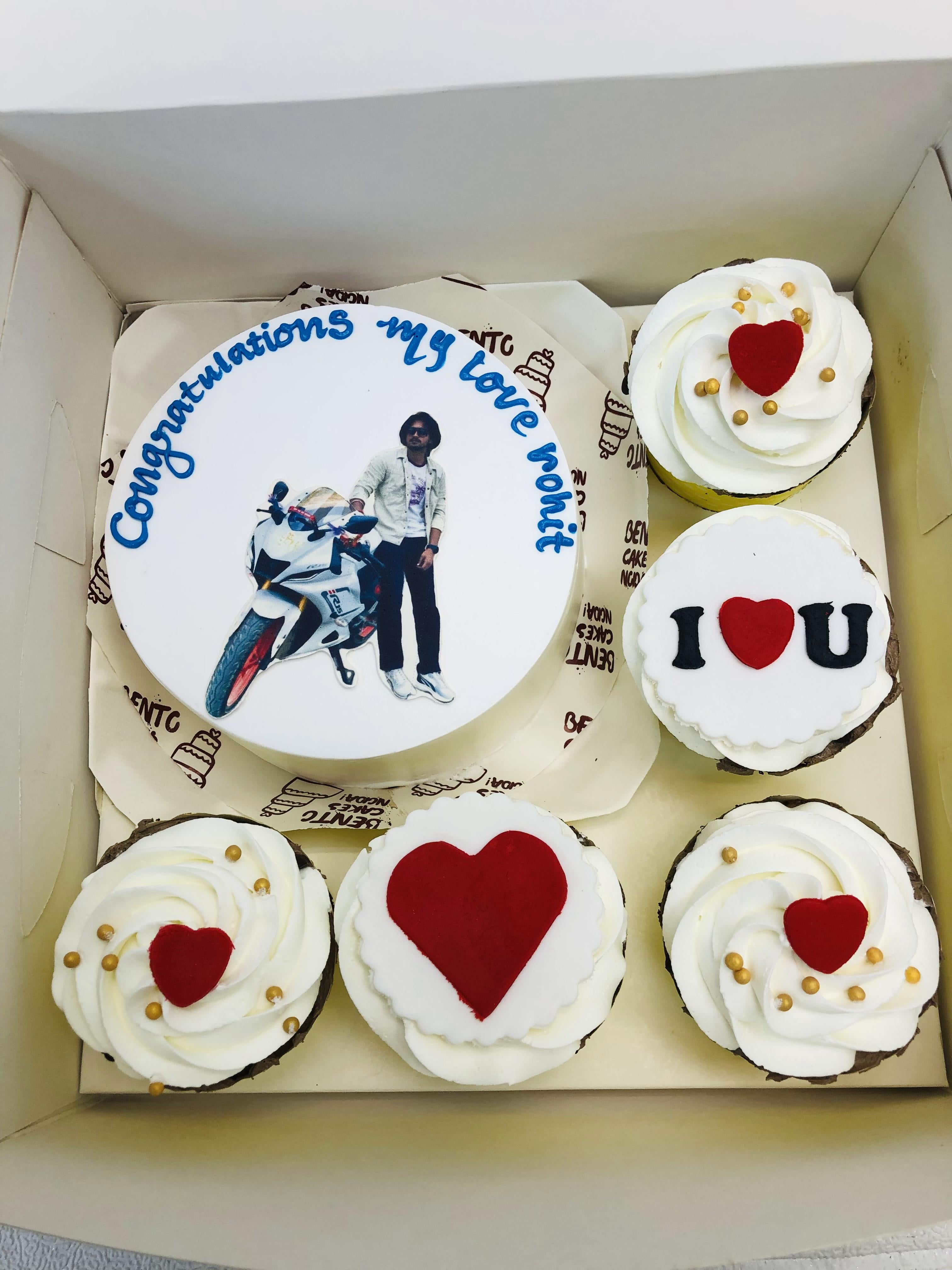 Love Theme white Cupcake Combo