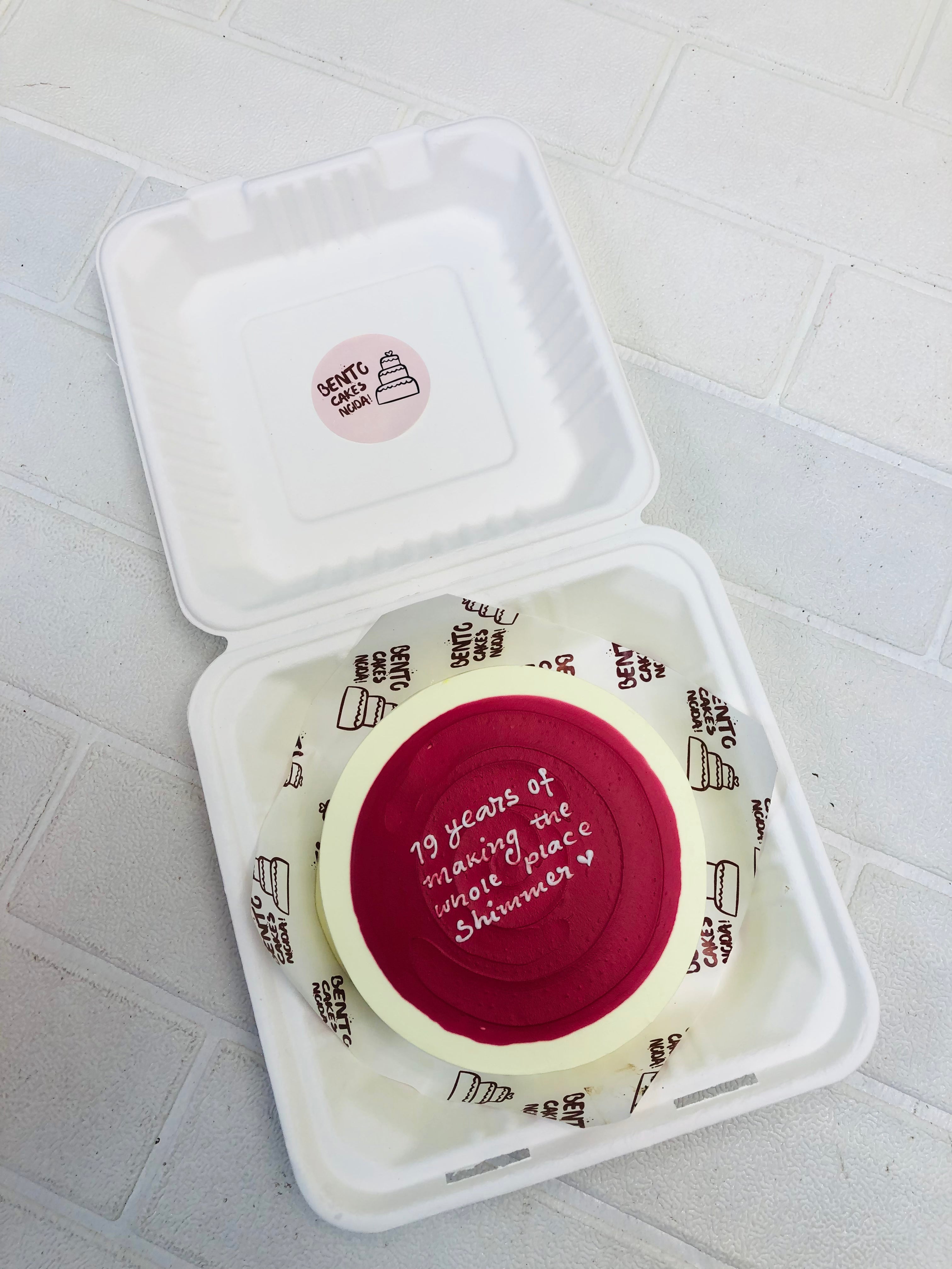 Minimalist red Bento Cake