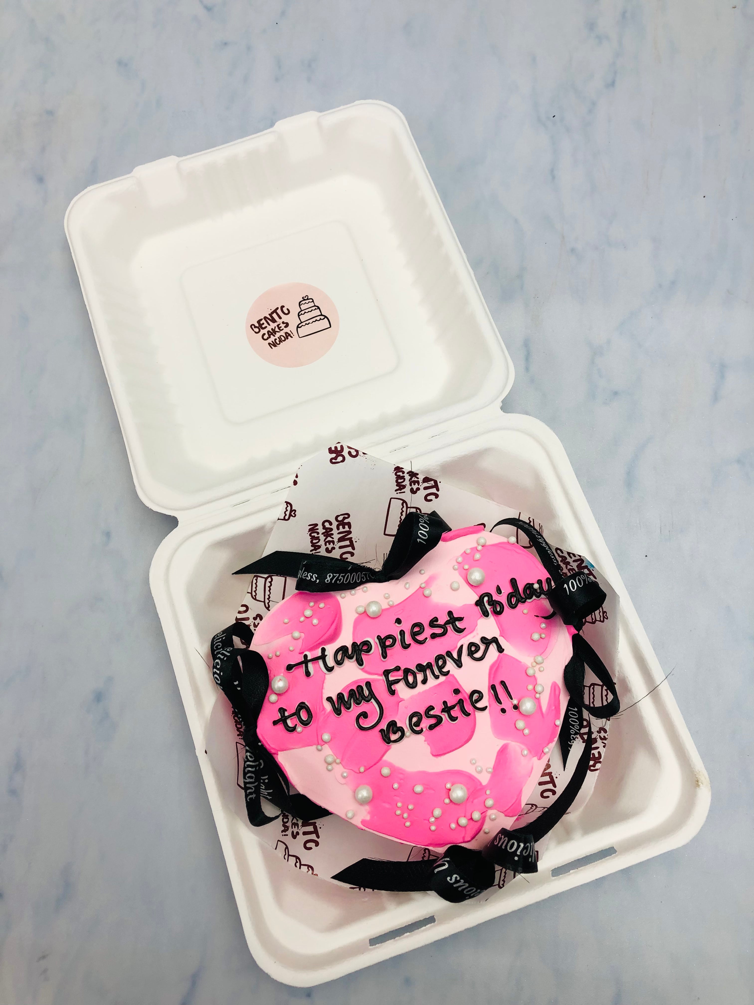 Aesthetic Pink Heart Bento Cake 2