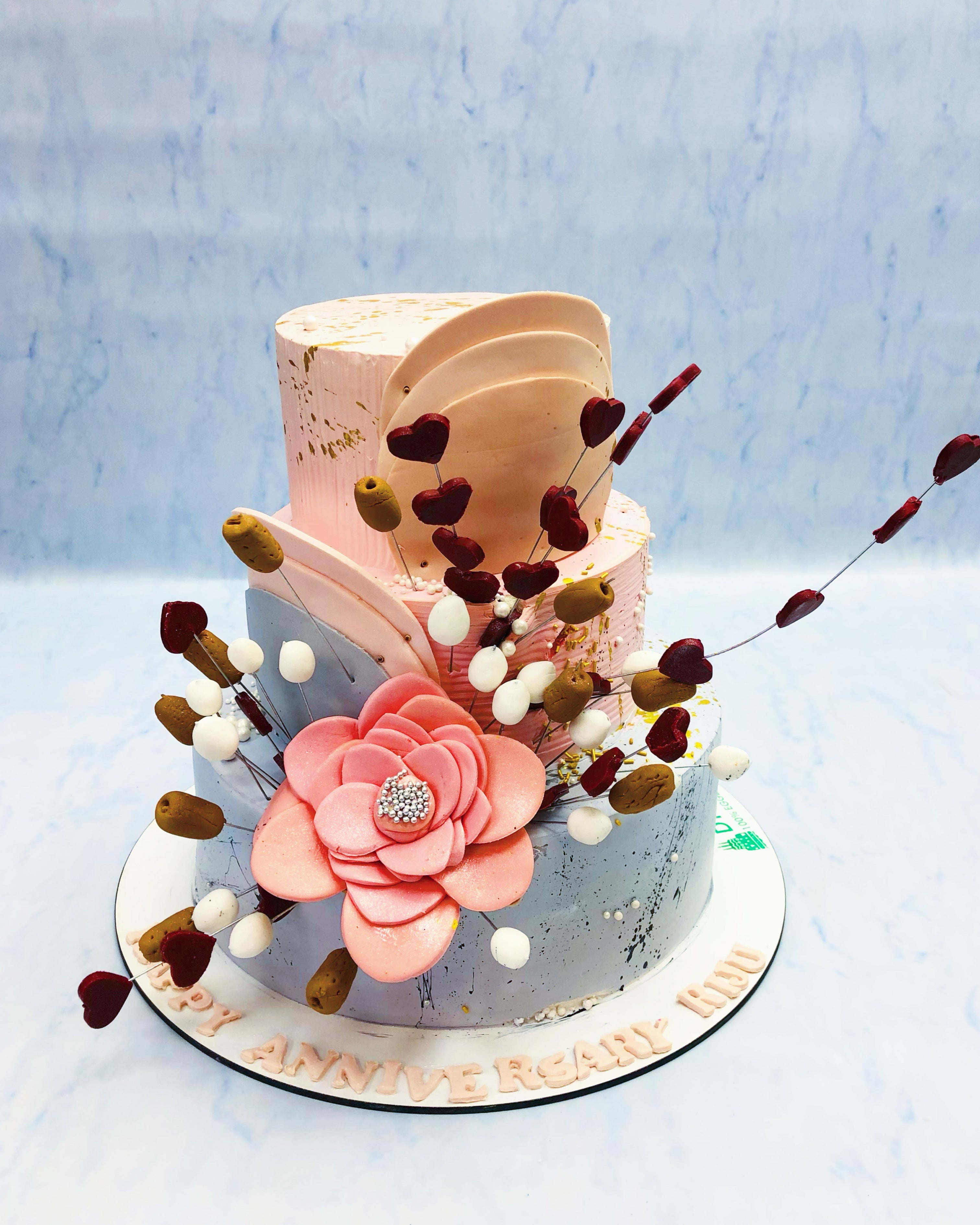 Grey-Peach Color Flowers Cake