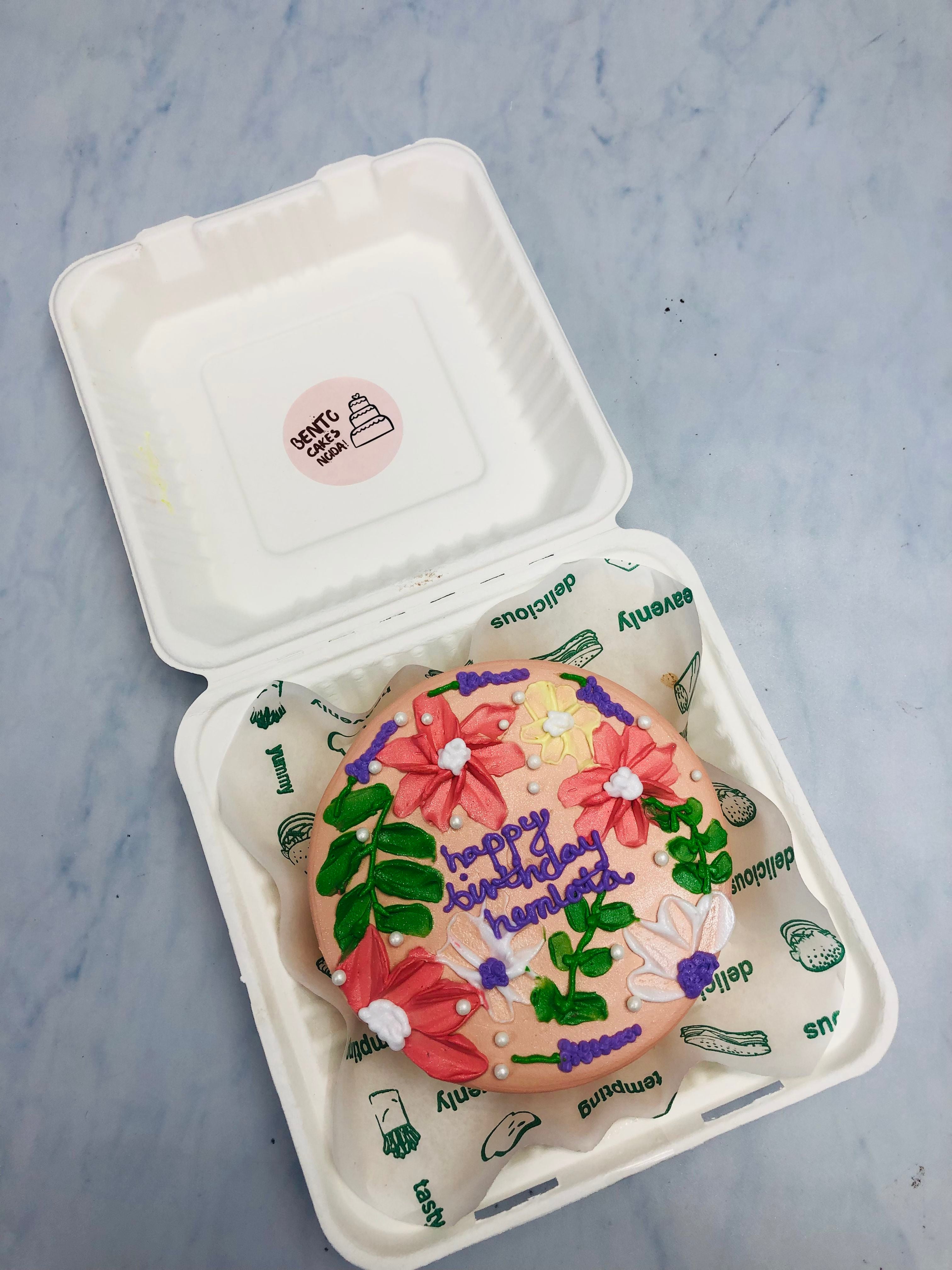 Vintage Florals Theme Bento Cake