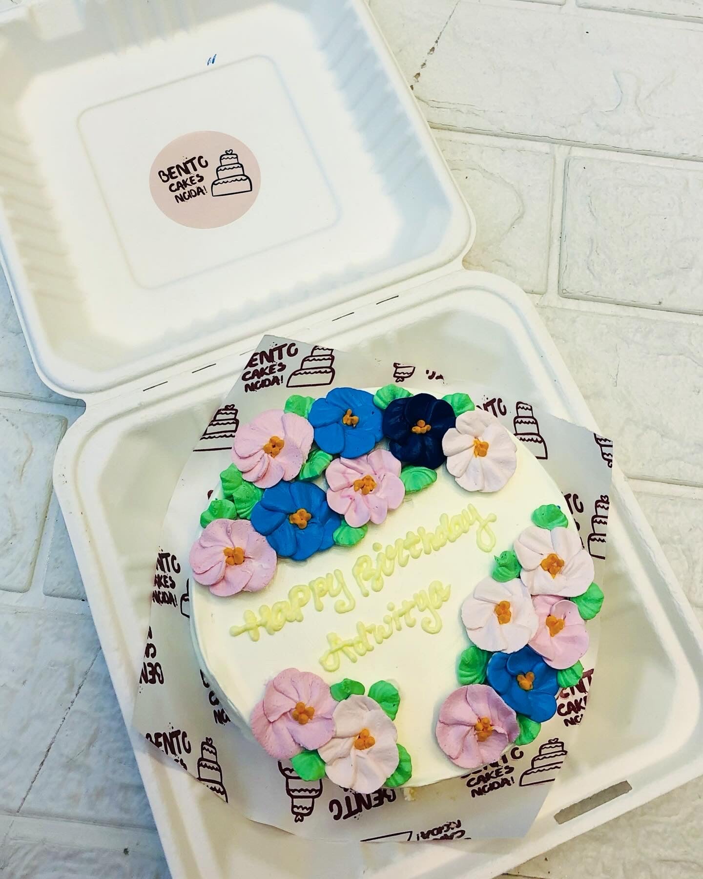 Florals Design Bento Cake