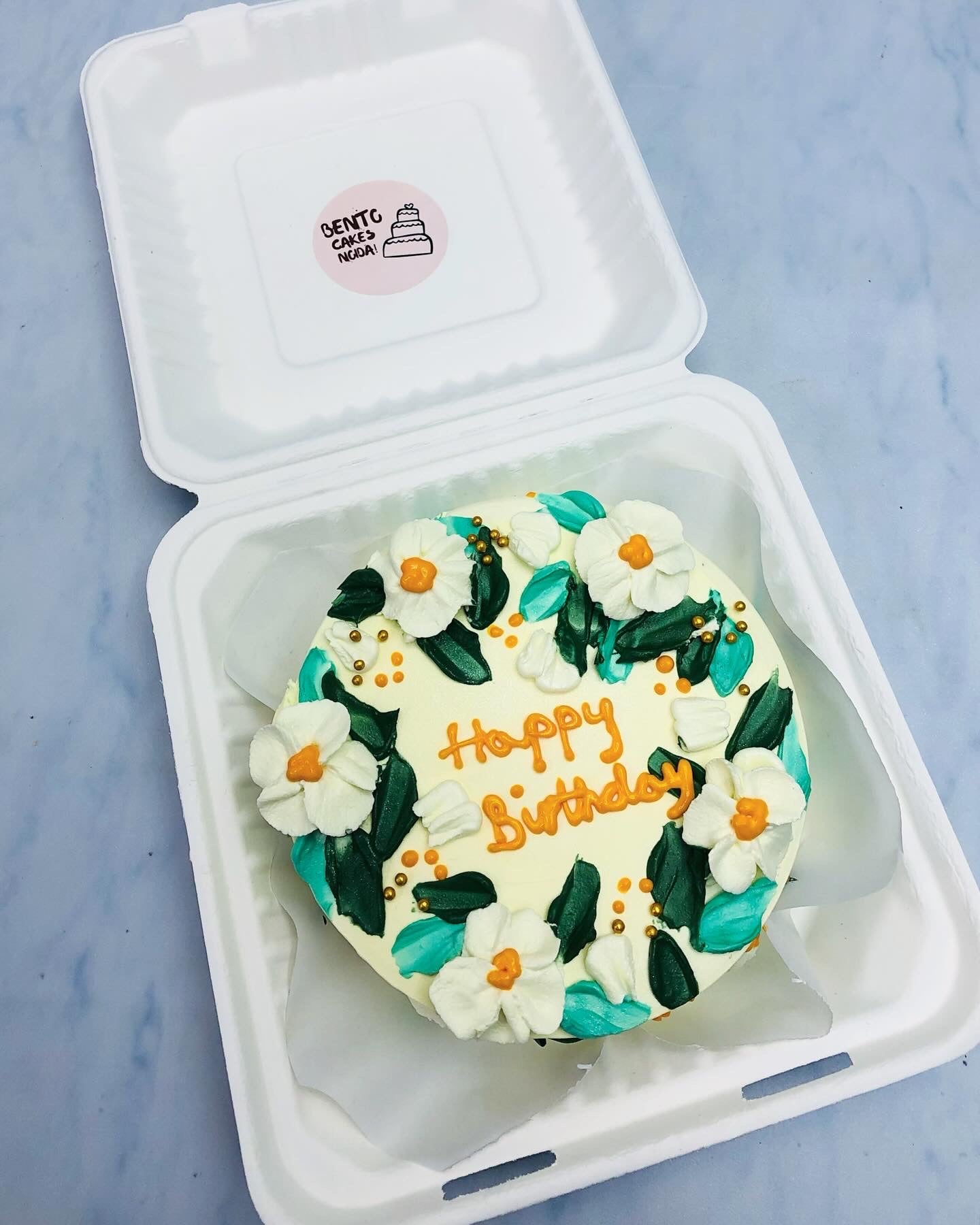 Classic Flowers Theme White Bento Cake