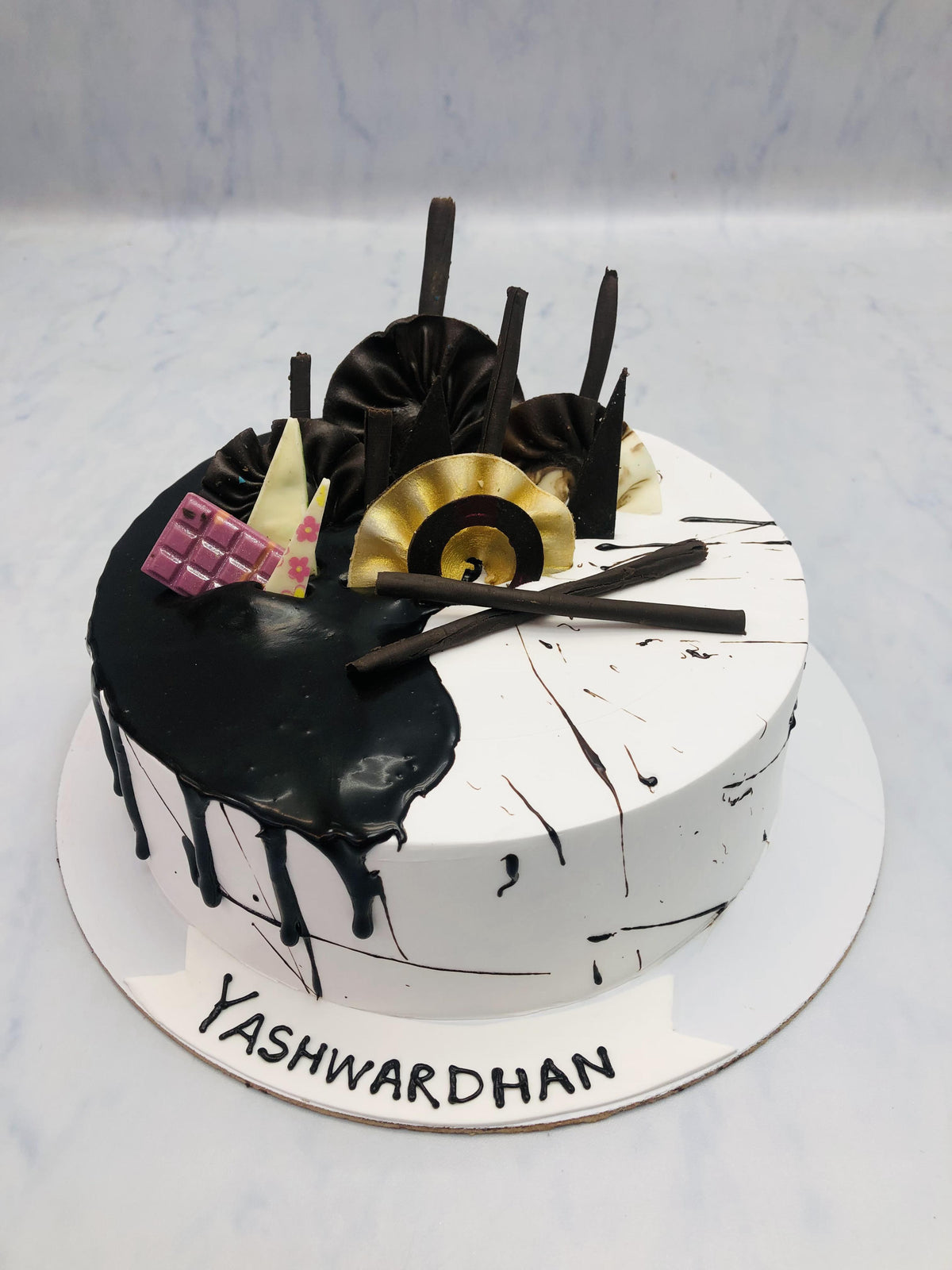 Dual Color Birthday Cake