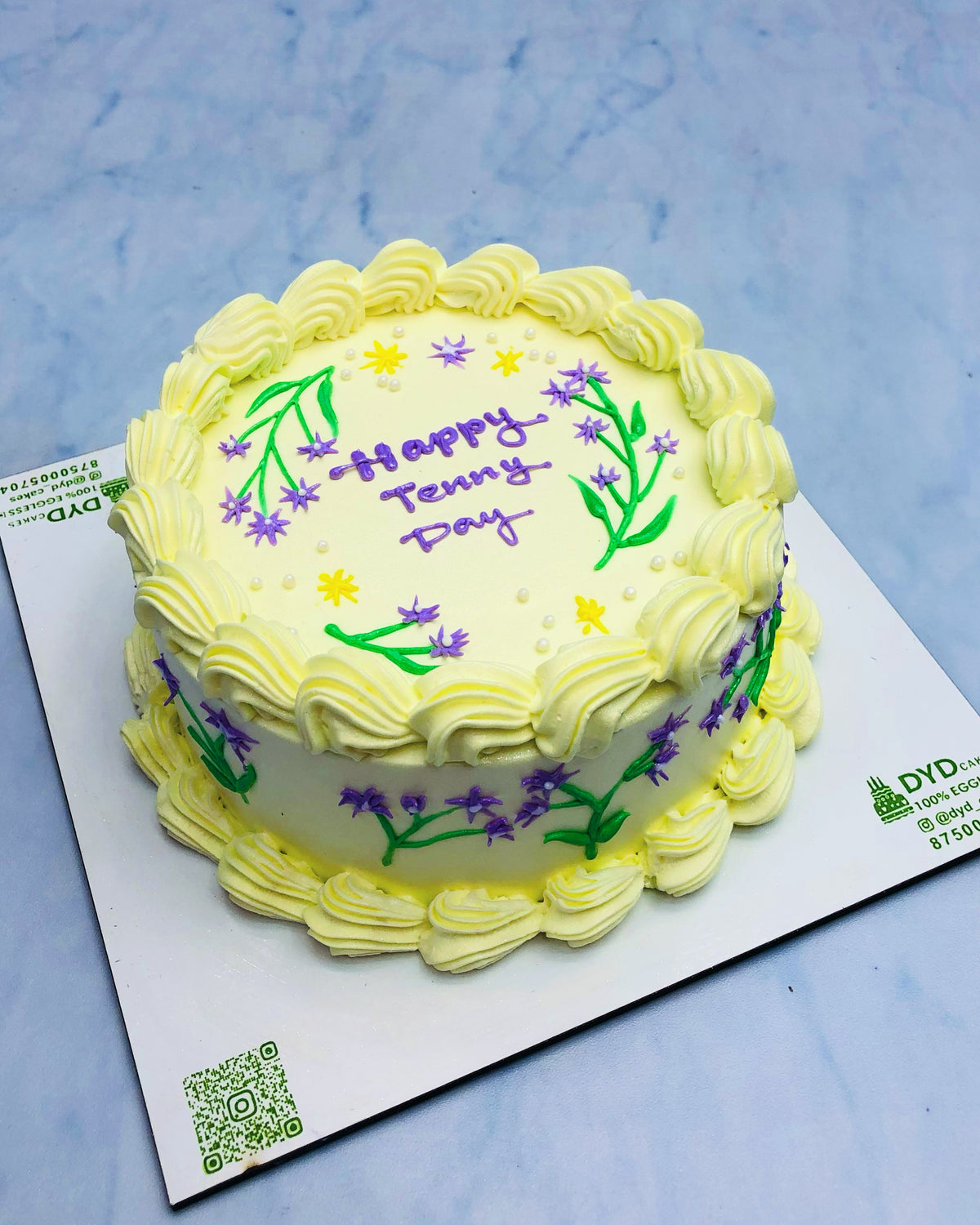 Tenny Day Theme Floral Cake