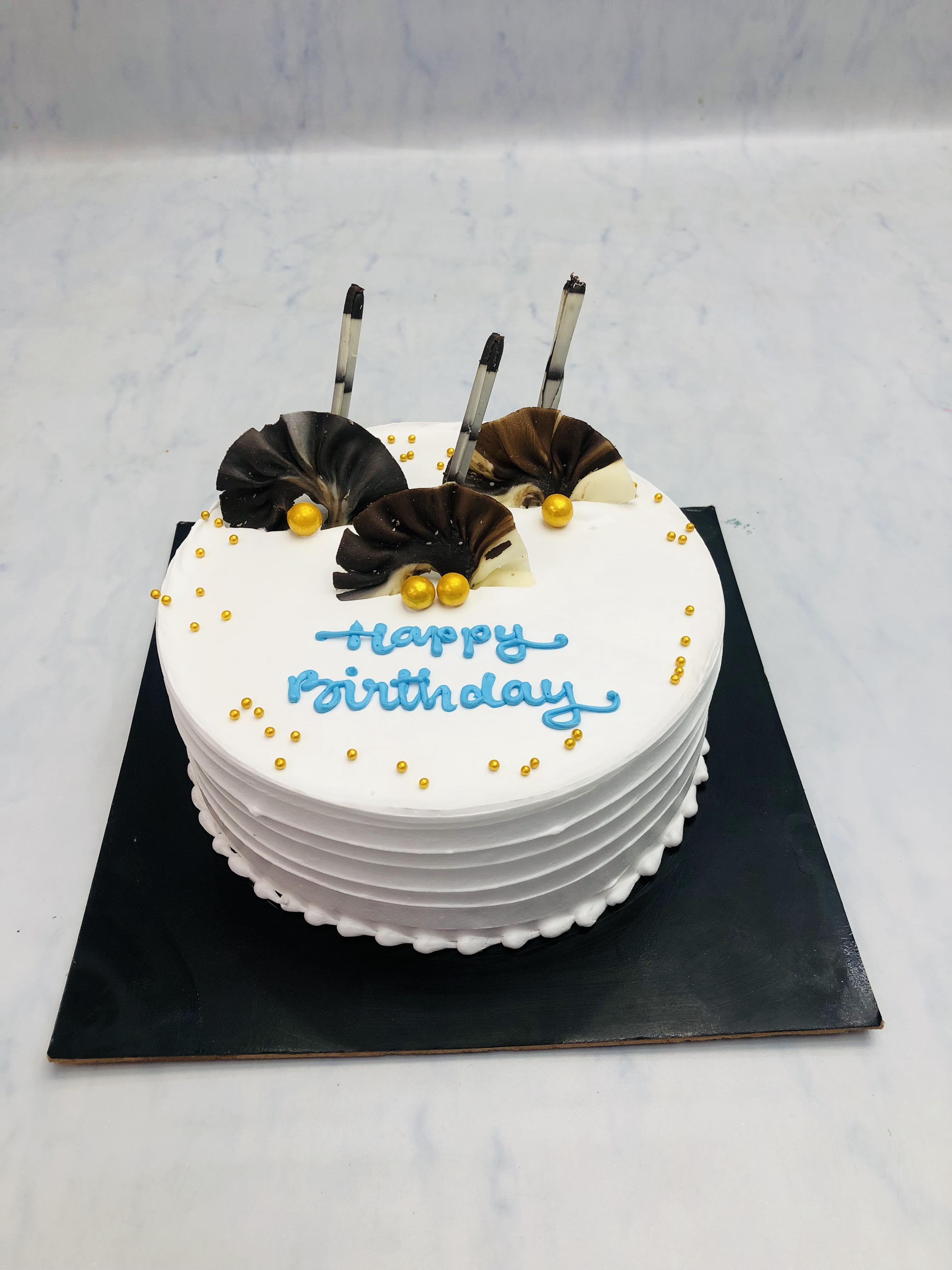 Basic White theme Birthday Cake