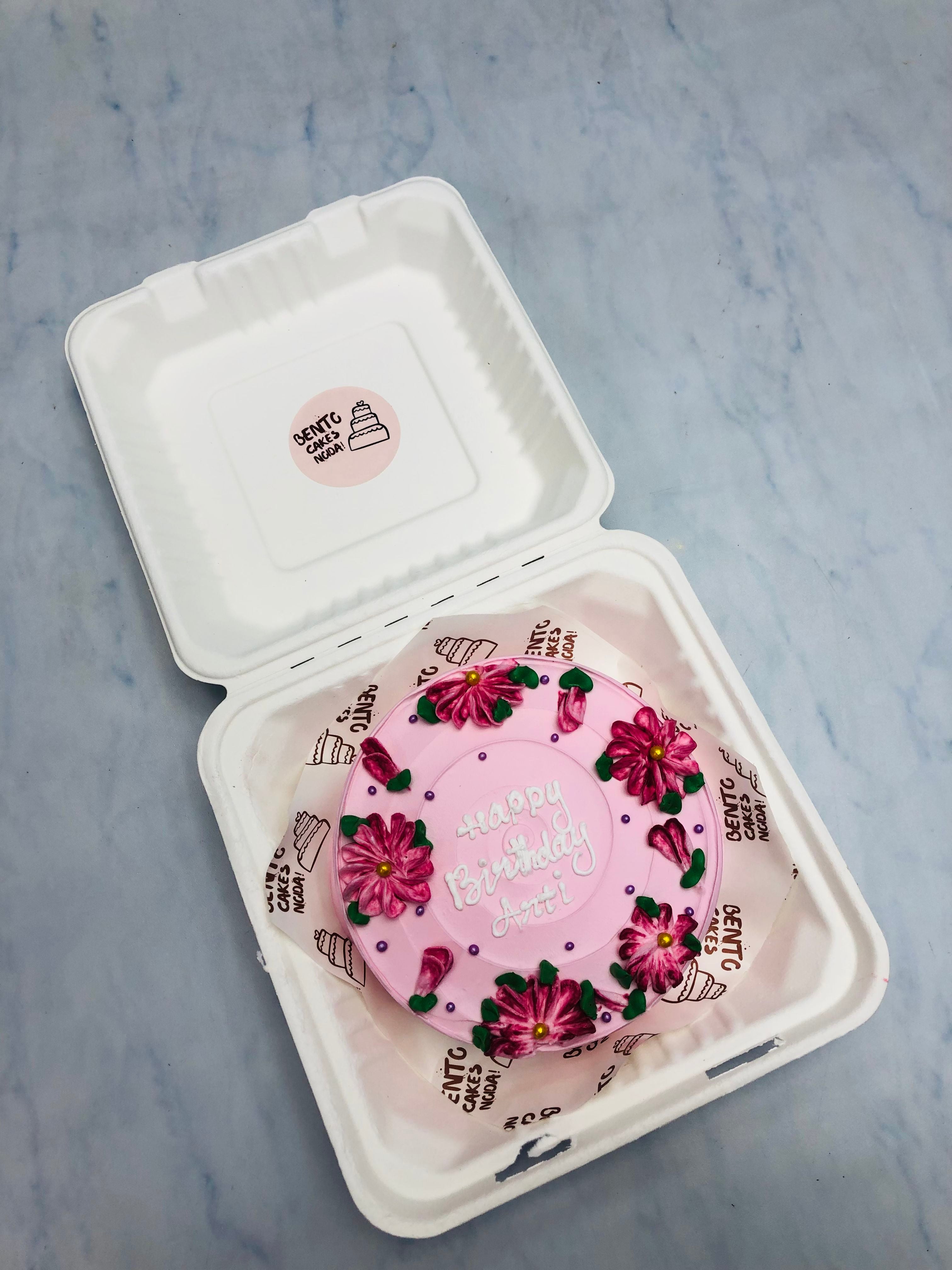 Dazzling Florals Pink Bento Cake 2