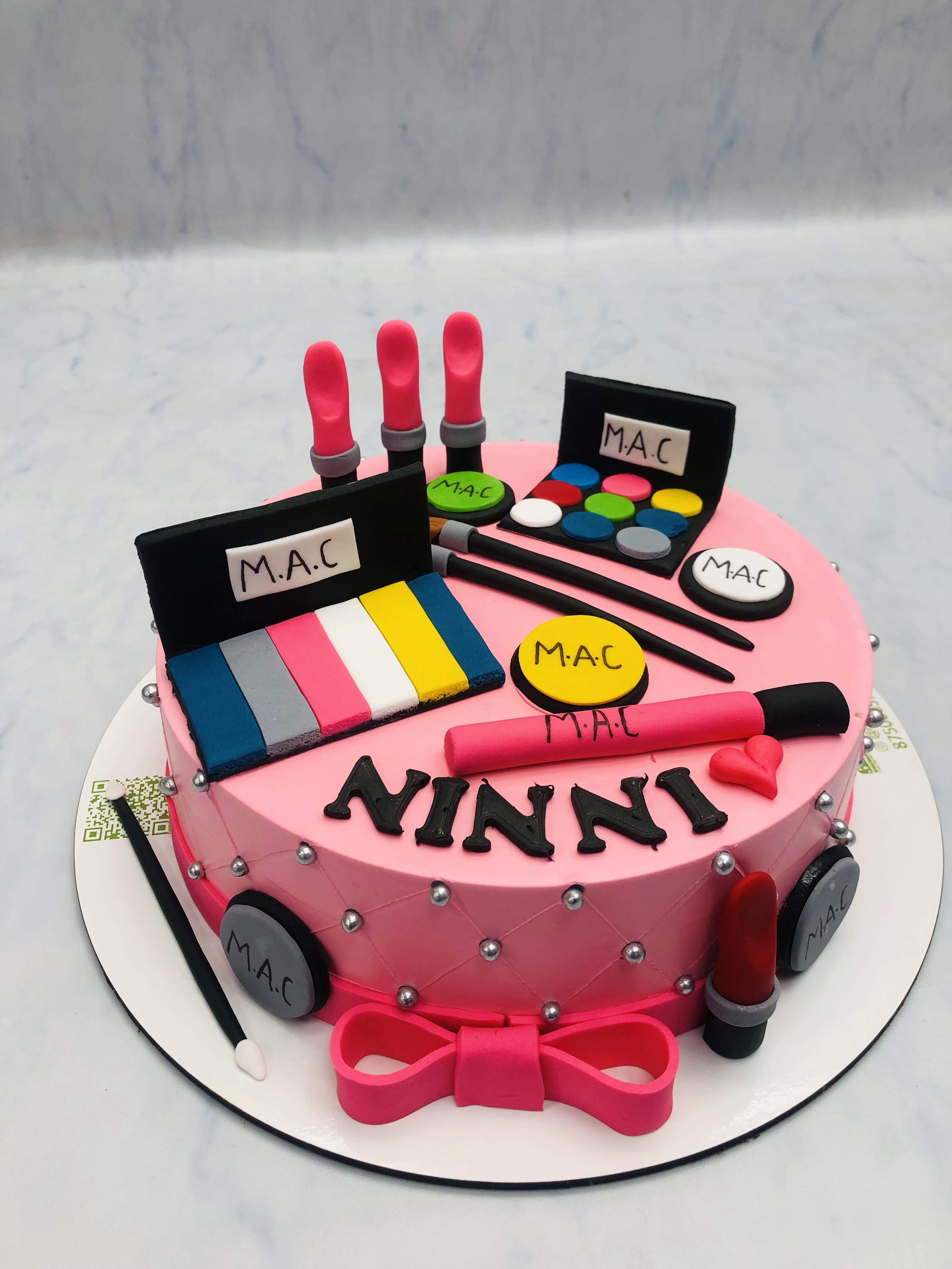 Customized Makeup Kit Cake