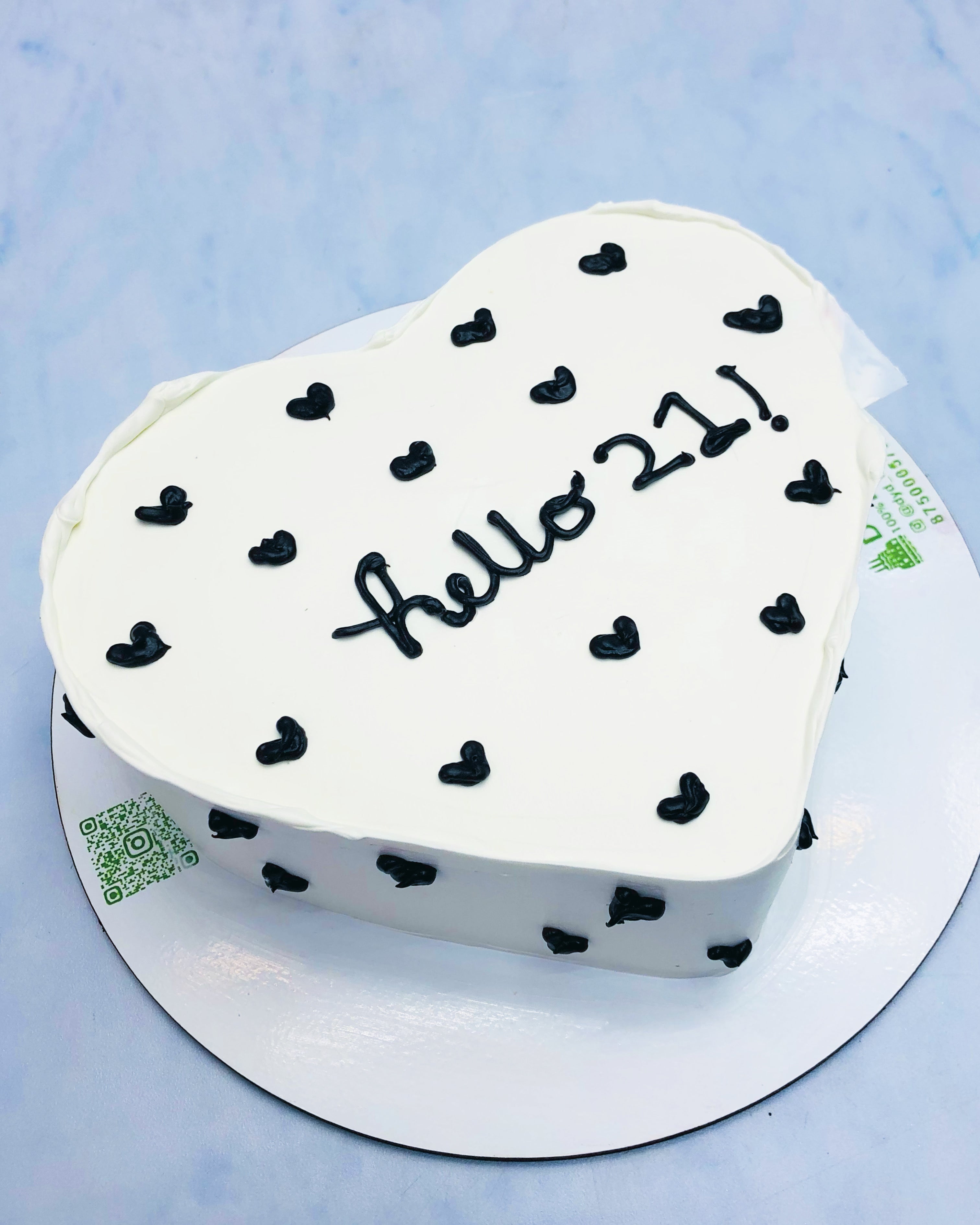 Black White Combination Heart Shape Cake